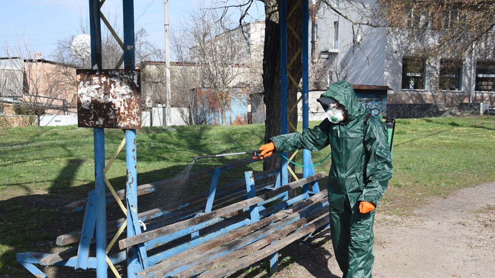 На Кіровоградщині рятувальники надають допомогу по здійсненню дезінфекційних заходів