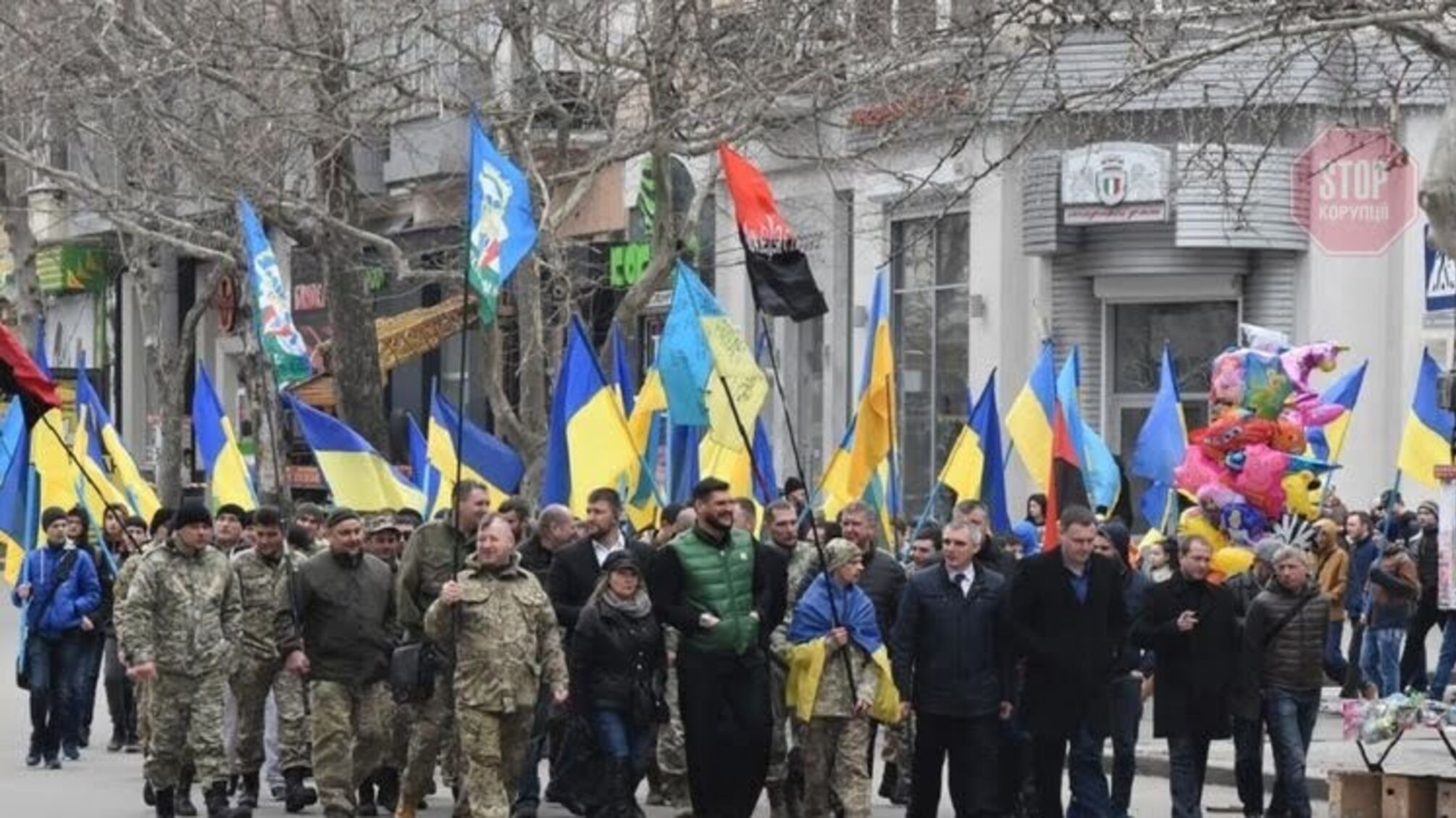 Марш добровольців проходить у Києві