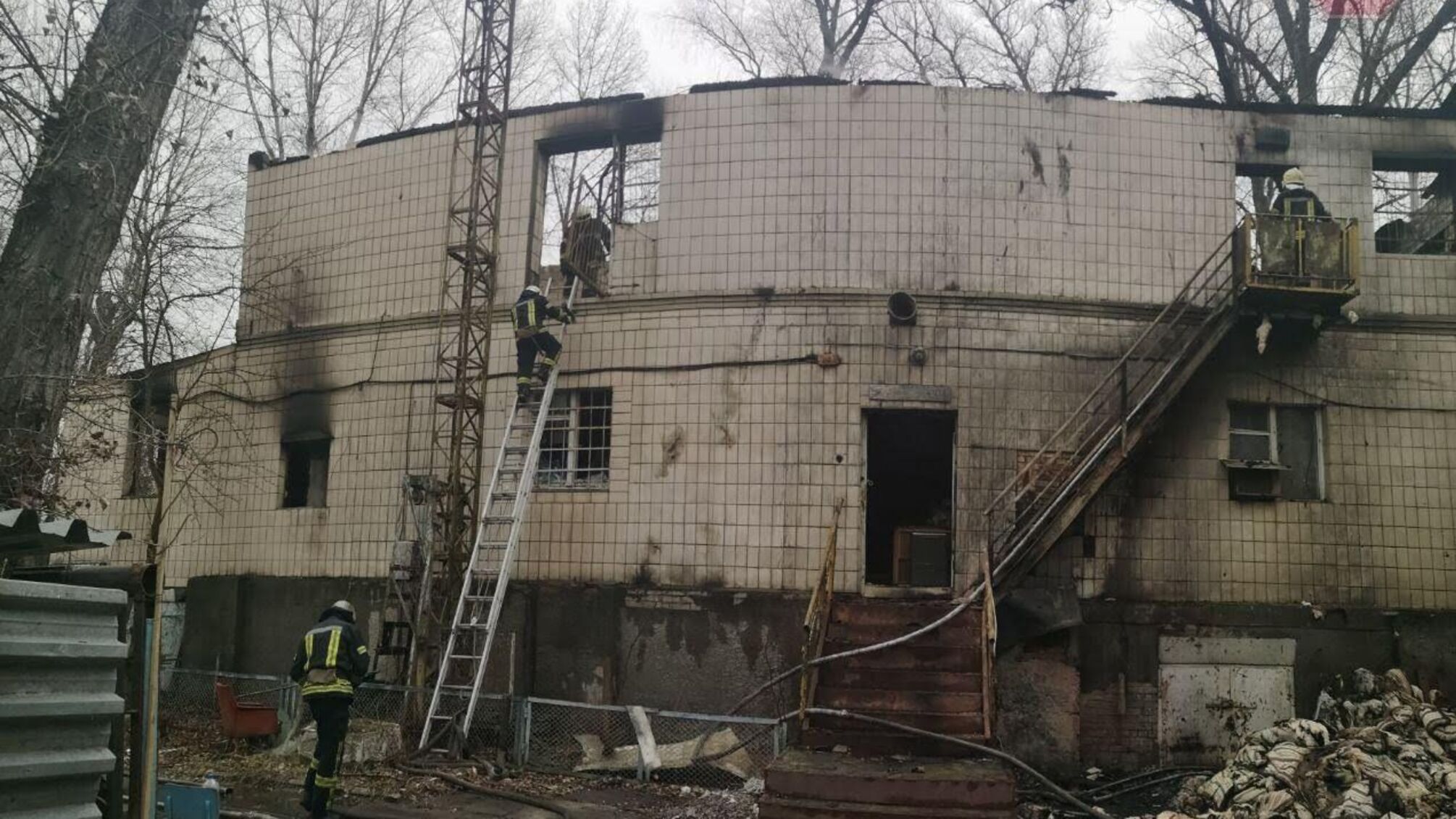 Внаслідок пожежі у Києві загинули двоє людей (фото)
