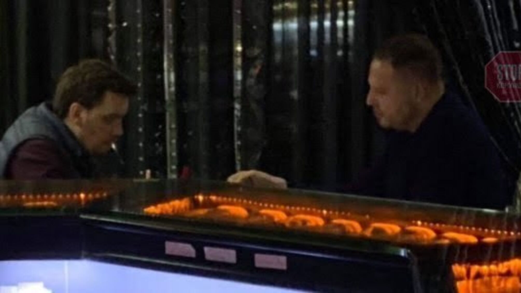 Гончарук зустрівся з Єрмаком в столичному ресторані (відео)