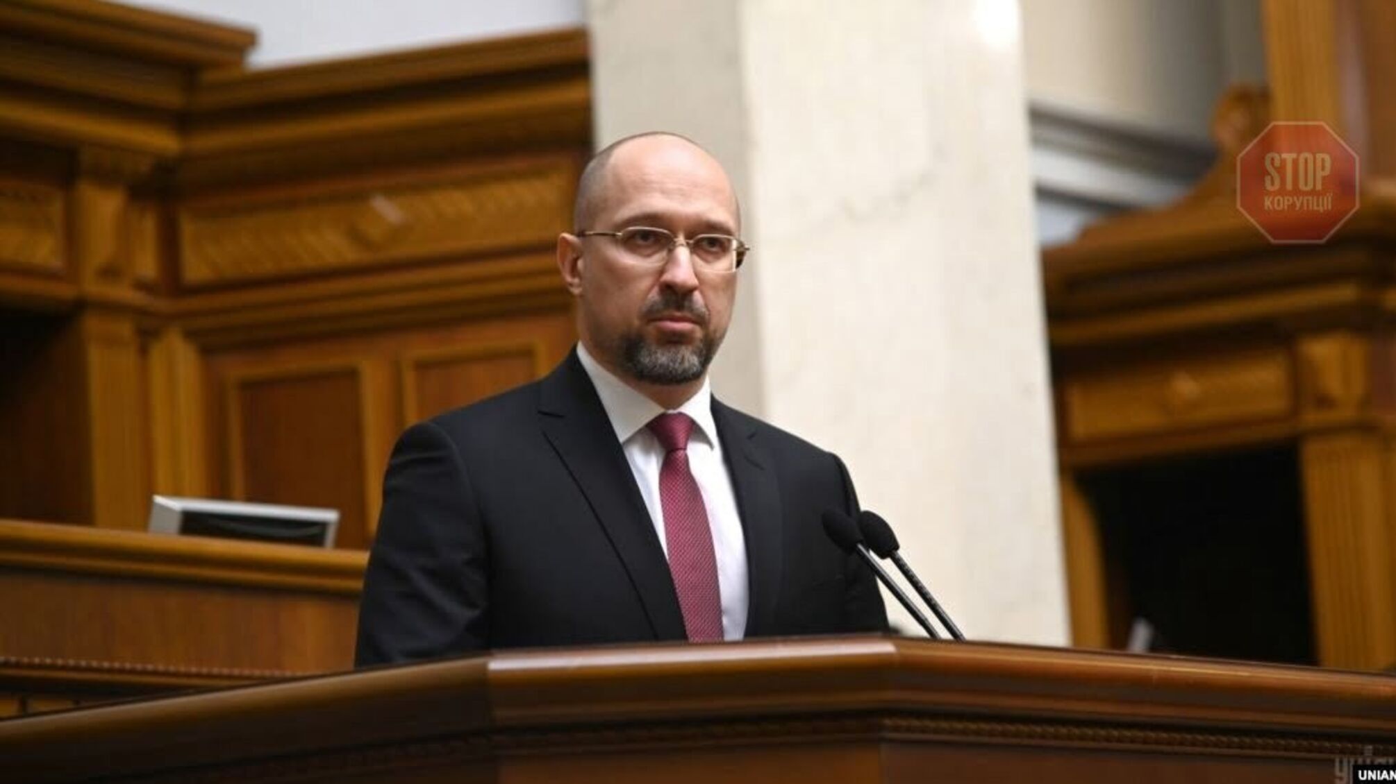 До кінця тижня в Україну завезуть 10 мільйонів експрес-тестів на коронавірус – Шмигаль