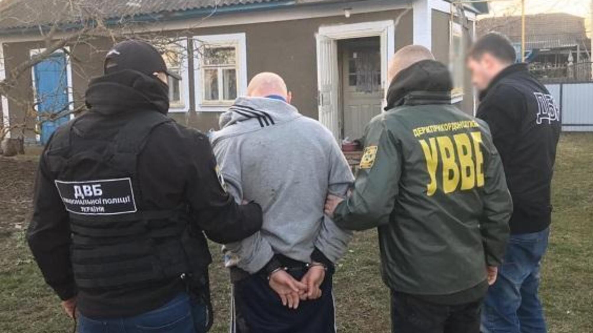 Прикордоннику, якого внутрішня безпека НПУ викрила на збуті наркотиків, оголошено про підозру