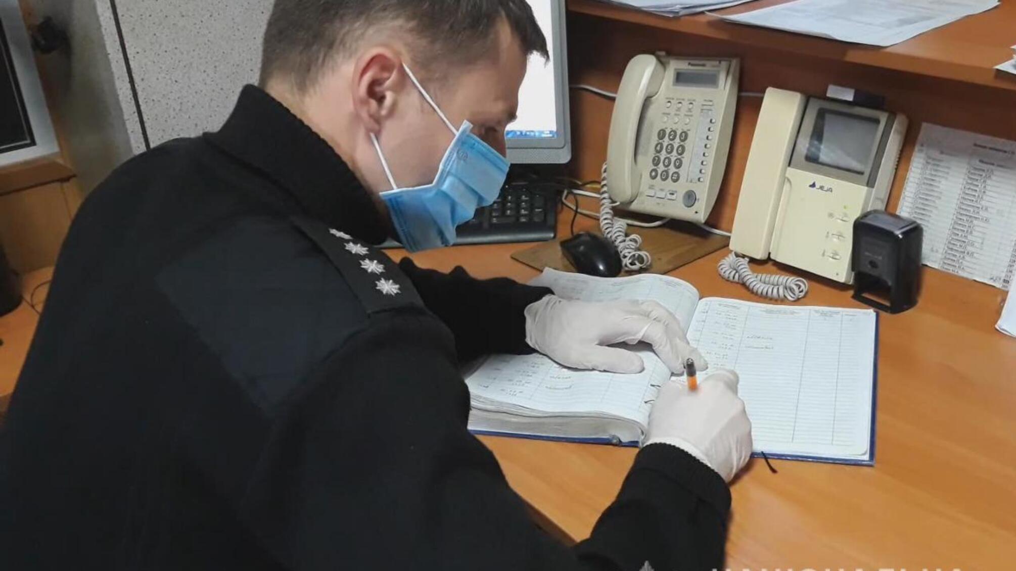 Ізмаїльські поліцейські оголосили місцевому жителю про підозру через погрози насильством працівнику правоохоронного органу