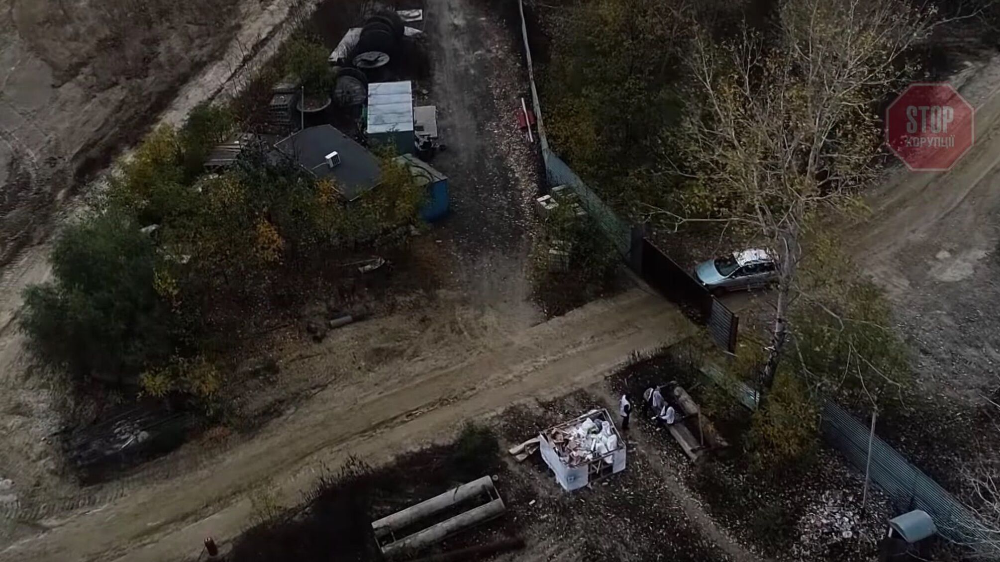 Активісти демонтували незаконно зведений піщаними браконьєрами мур на річці Коник