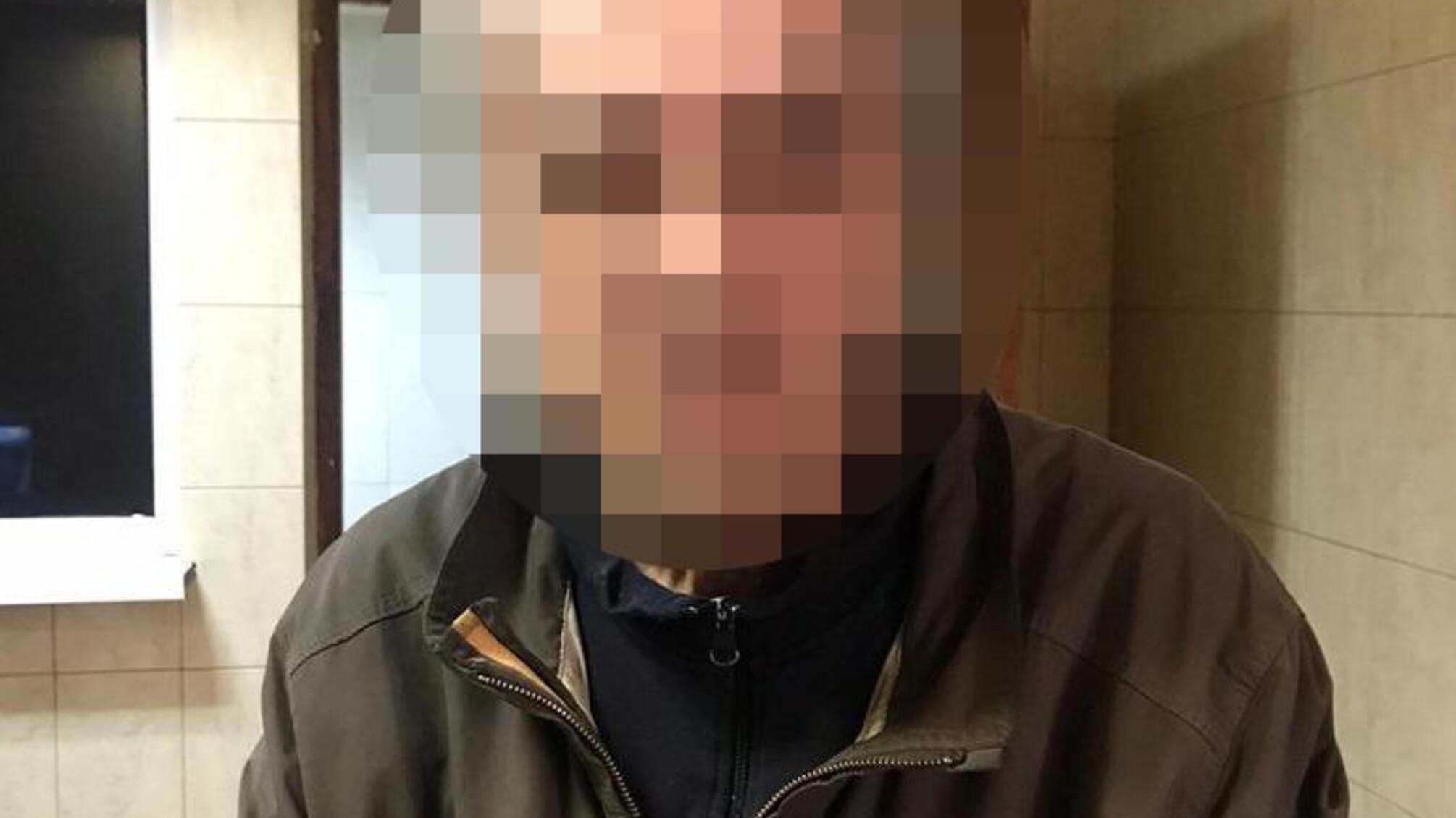 Столичні правоохоронці затримали киянина за неправдиве повідомлення про замінування