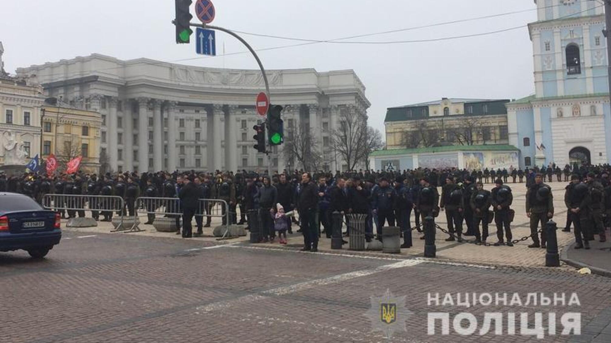 У центрі Києва правоохоронці забезпечують правопорядок під час проведення масових заходів