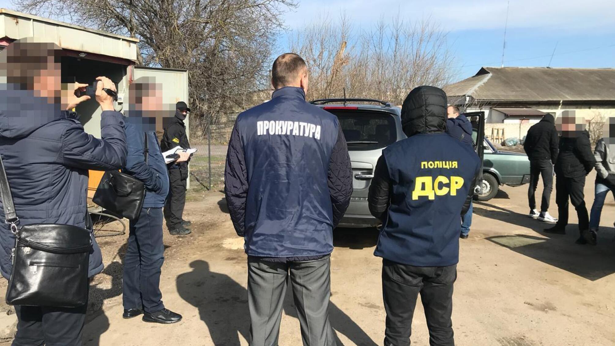 У Рівному на хабарі в 150 тисяч гривень поліція затримала посадовців управління Держпраці