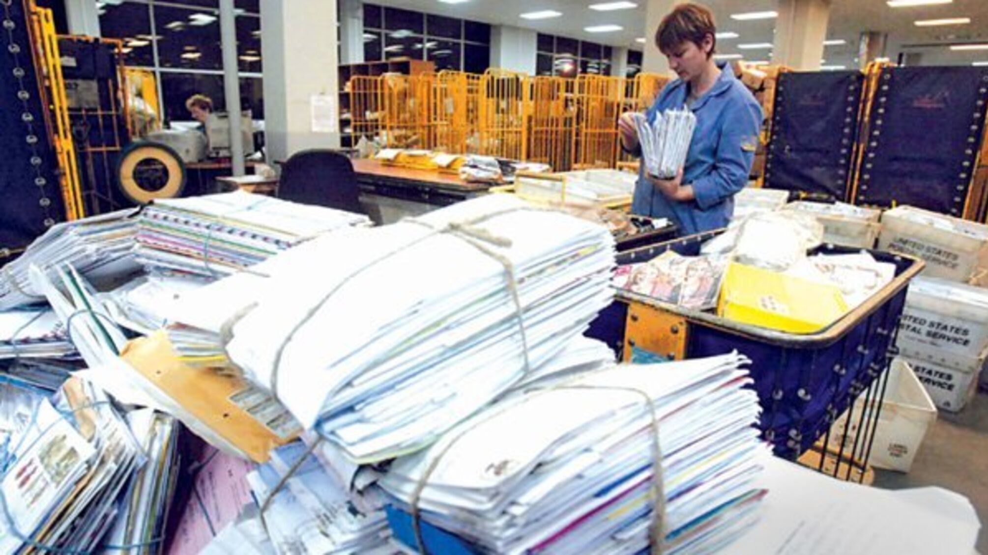 'Укрпошта' працюватиме, але з обмеженнями