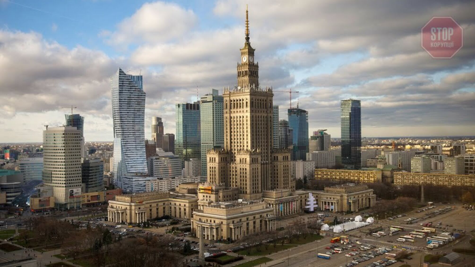 У Польщі відкриють інфолінію українською мовою