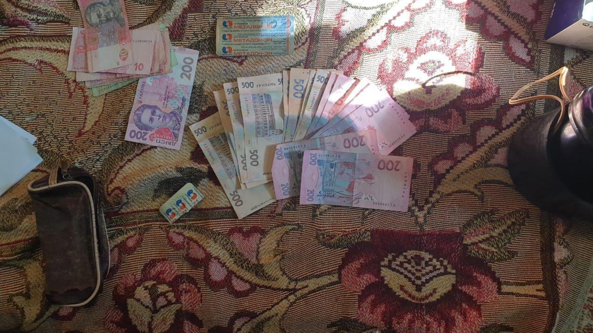 У Миколаєві оперативники ліквідували діяльність групи наркоділків