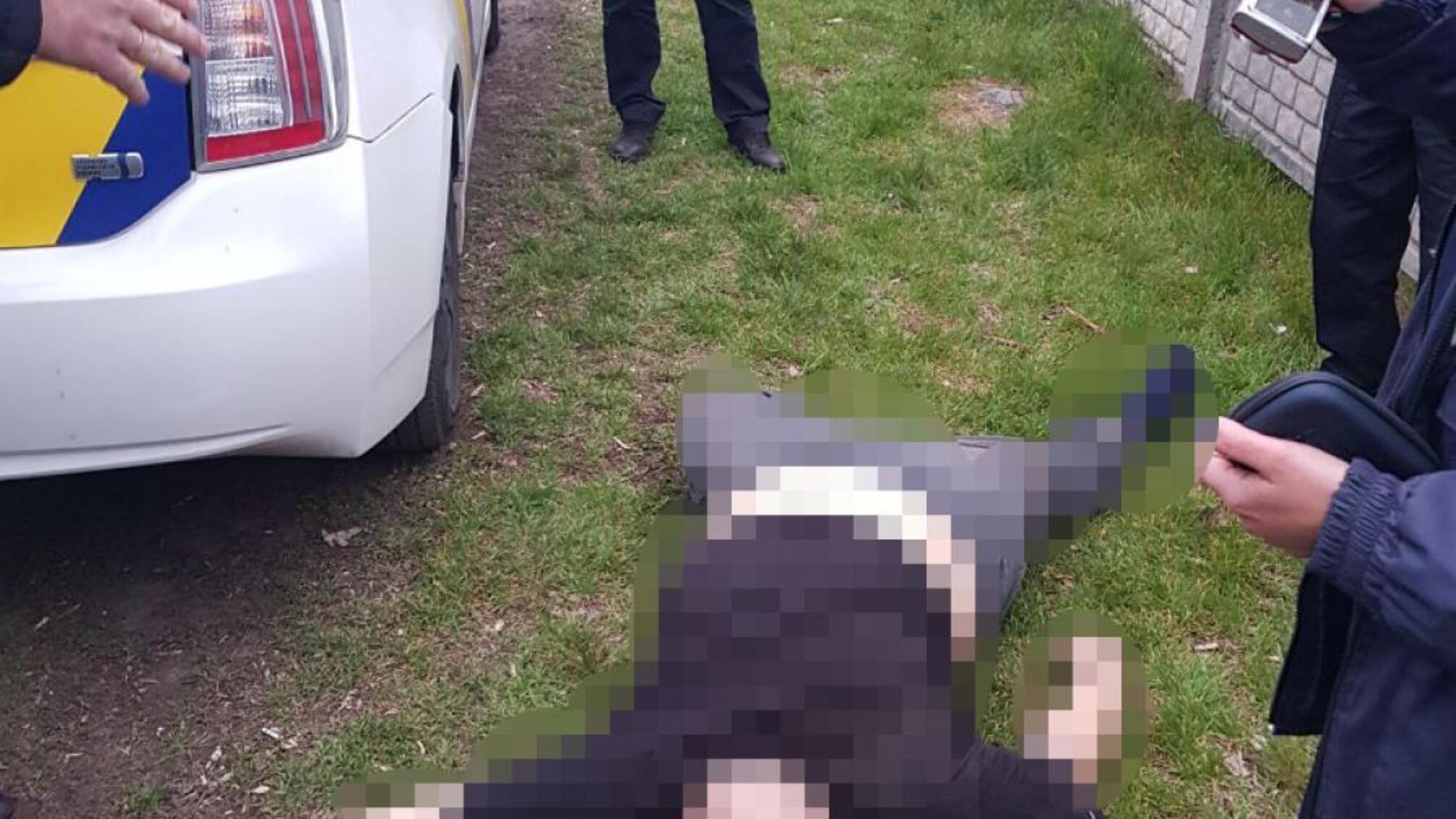 ДБР розслідує обставини смерті людини у автомобілі патрульних