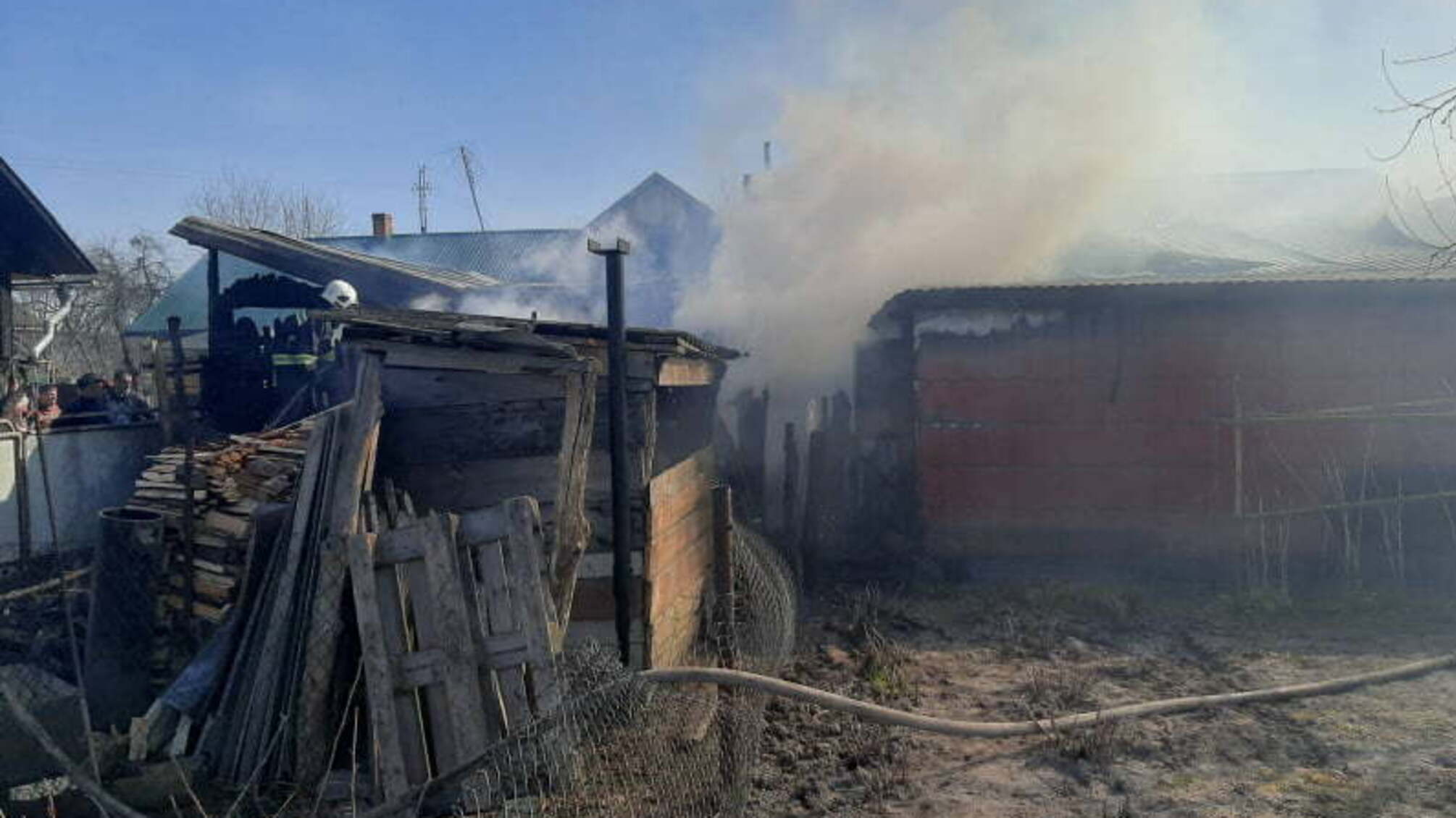 Львівська область: вогнеборці врятували від пожежі 6 будівель