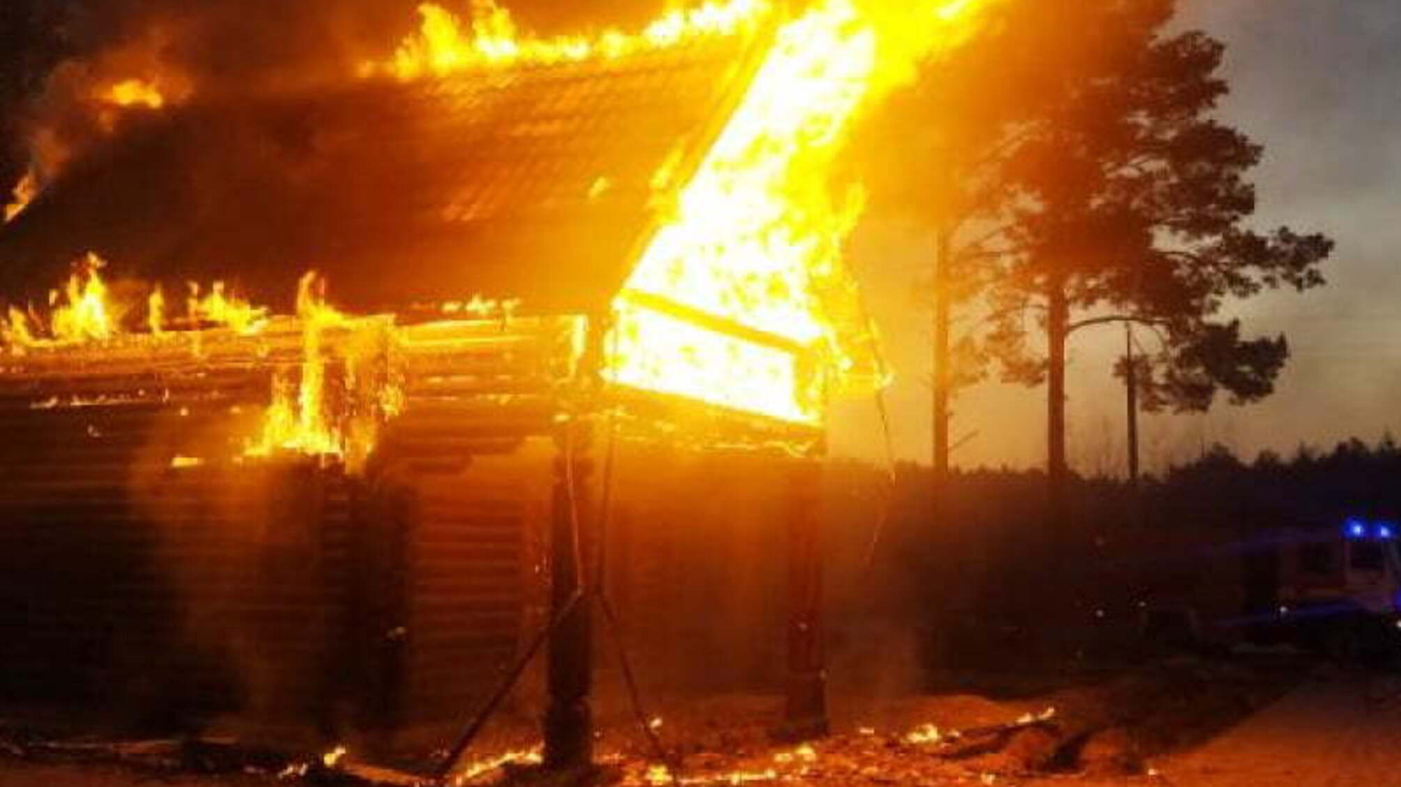 Рівненська область: вогнеборці ДСНС врятували від знищення вогнем готельно-ресторанний комплекс