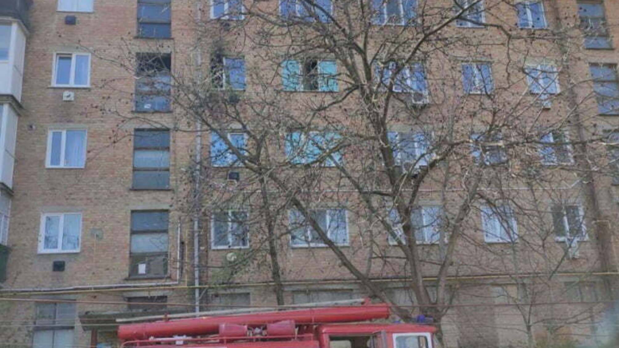 Кіровоградська область: під час пожежі у квартирі рятувальниками врятовано чоловіка та жінку