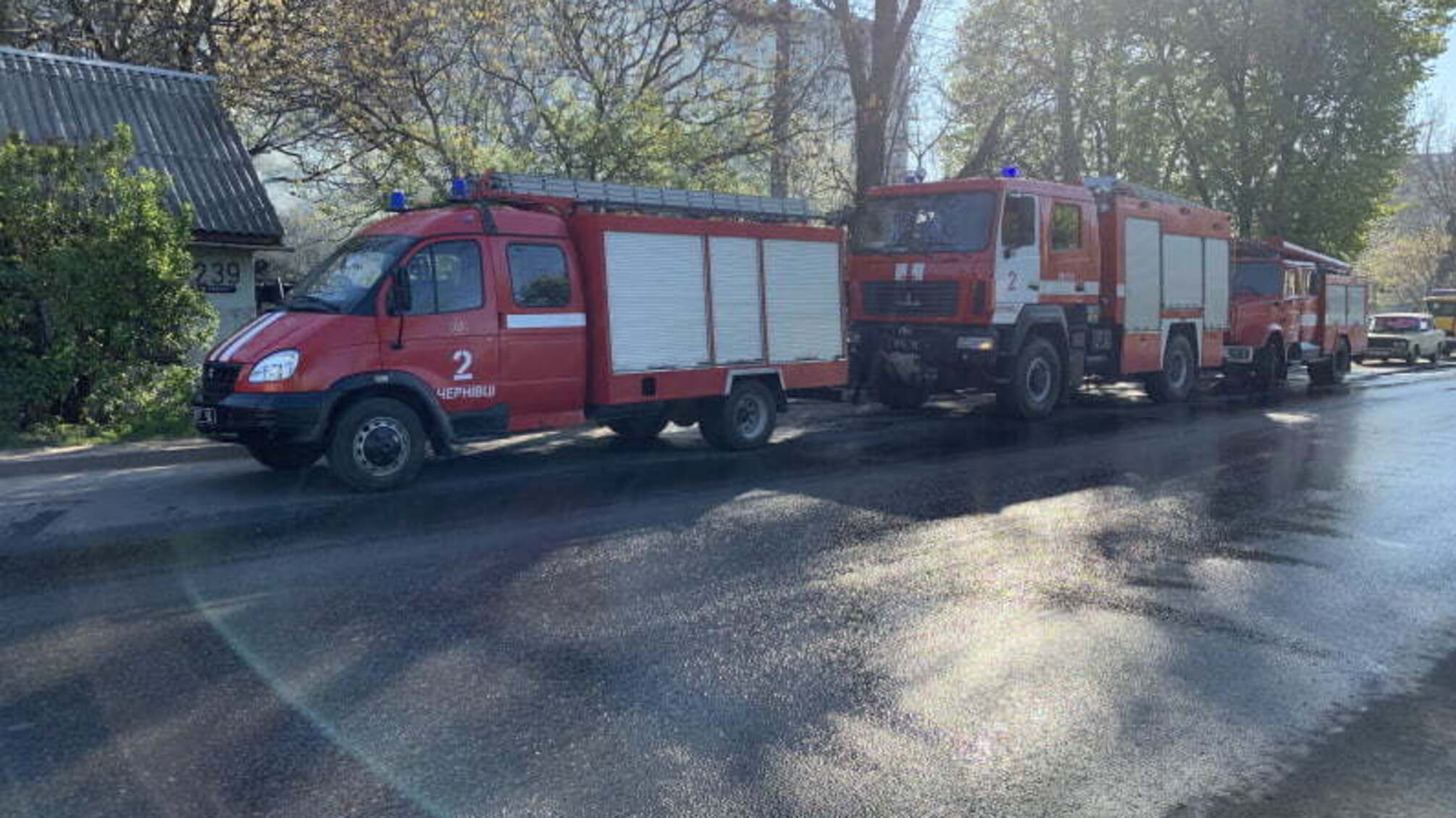 м. Чернівці: під час пожежі вогнеборці врятували життя 8 людям, з яких 6 – діти
