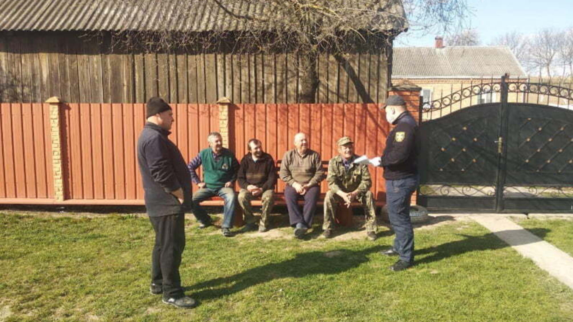 Волинська область: рятувальники запобігли загоранню сухотрав’я у Луцькому районі