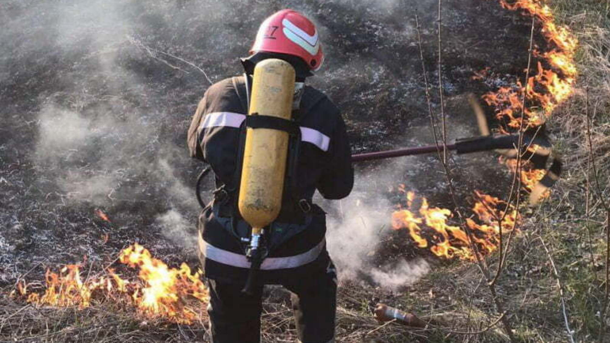 Кіровоградська область: за добу, що минула, ліквідовано 12 займань на відкритій території та 2 - у житловому секторі