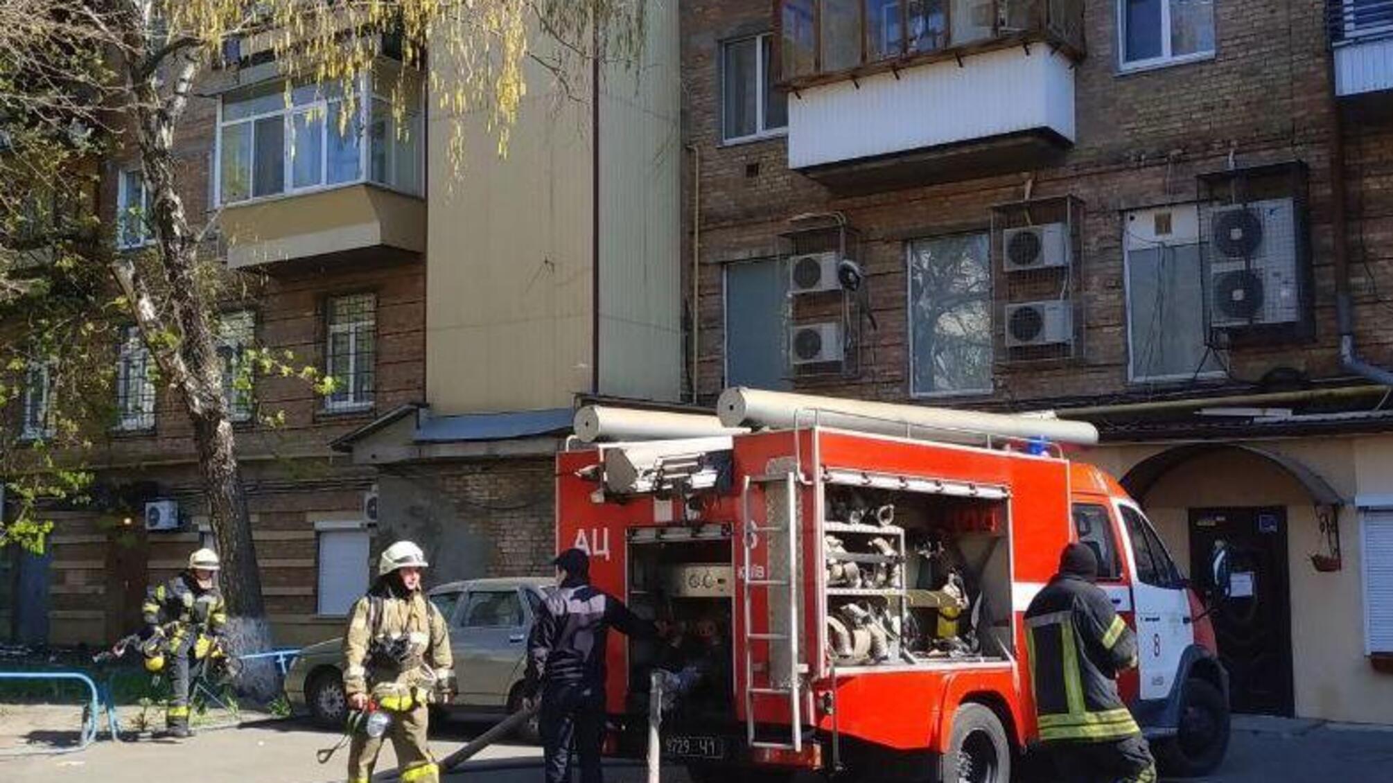 м. Київ: ліквідовано пожежу в житловому будинку