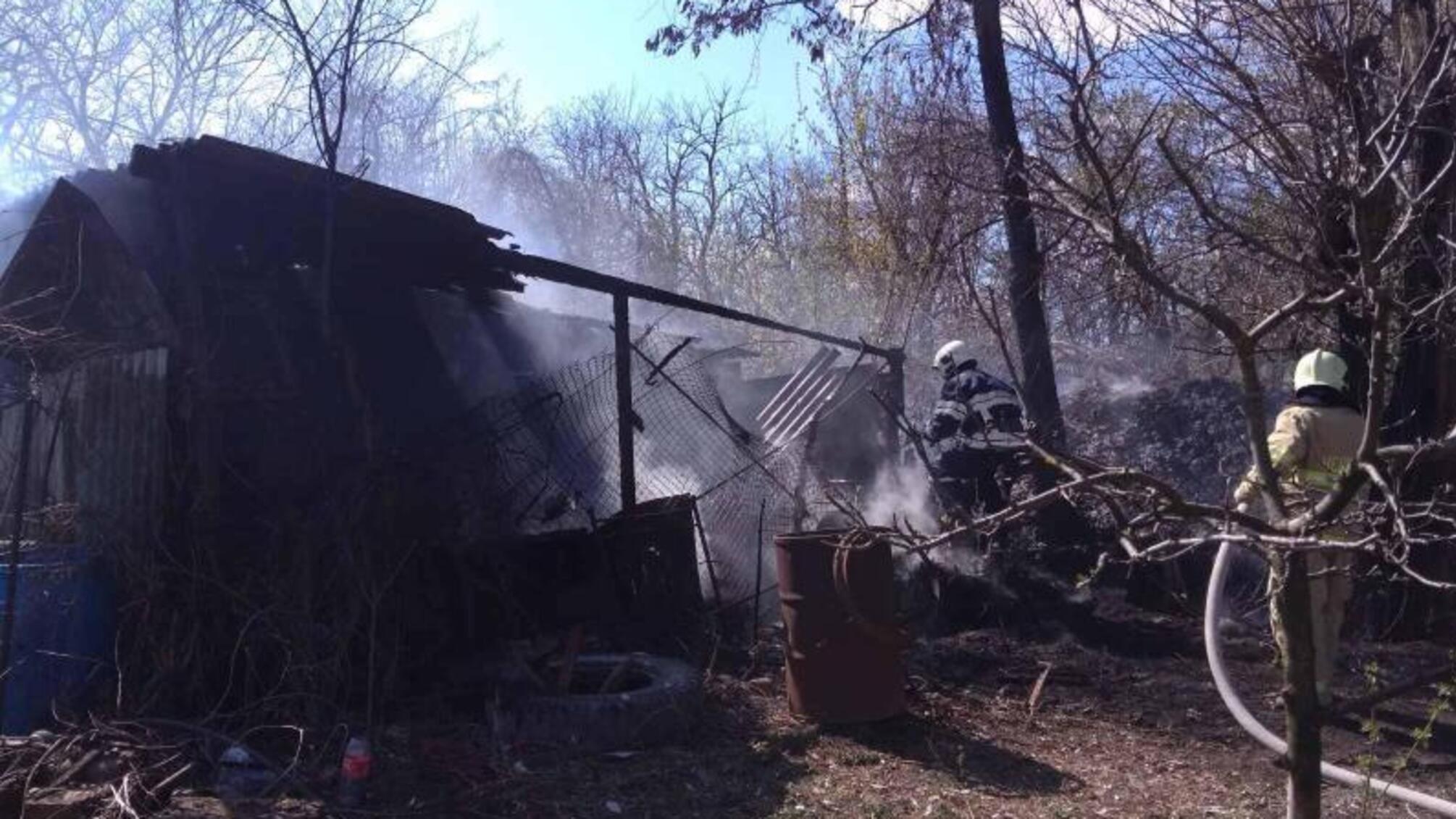 Рятувальники Вінниччини за добу ліквідували 9 пожеж у господарчих будівлях