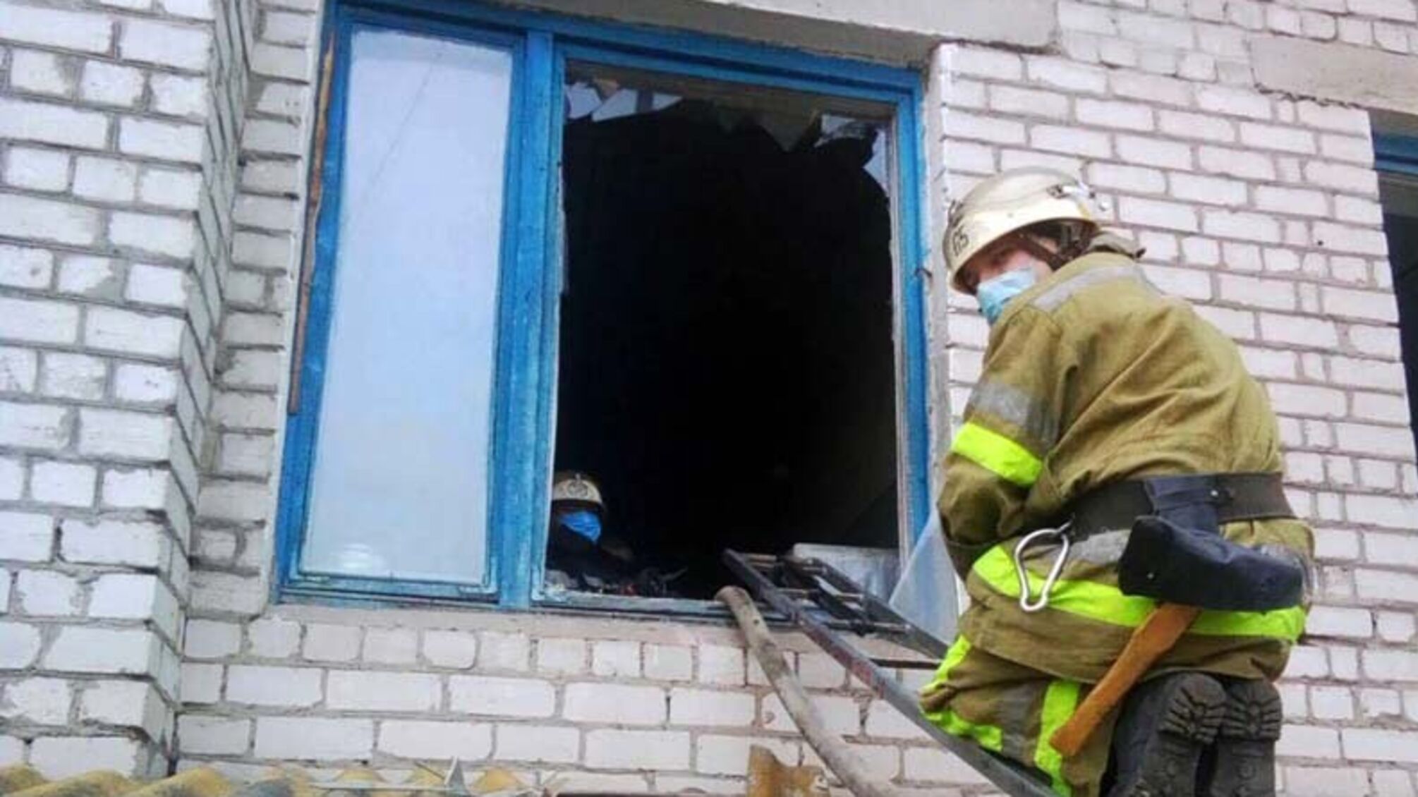Дніпропетровська область: рятувальники ліквідували пожежу у лікувальному закладі