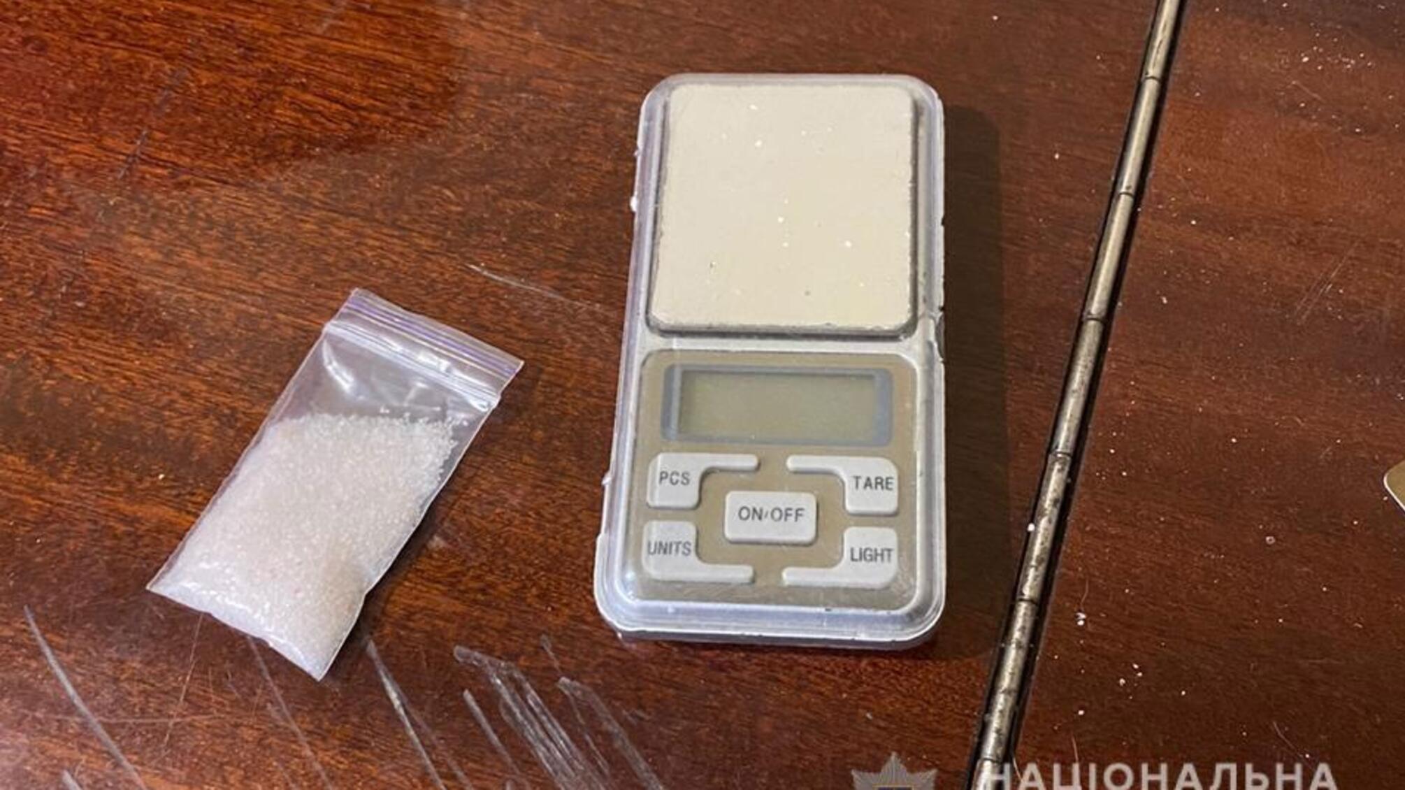 У Дніпрі поліцейські ліквідували нарколабораторію з виробництва метамфетаміну
