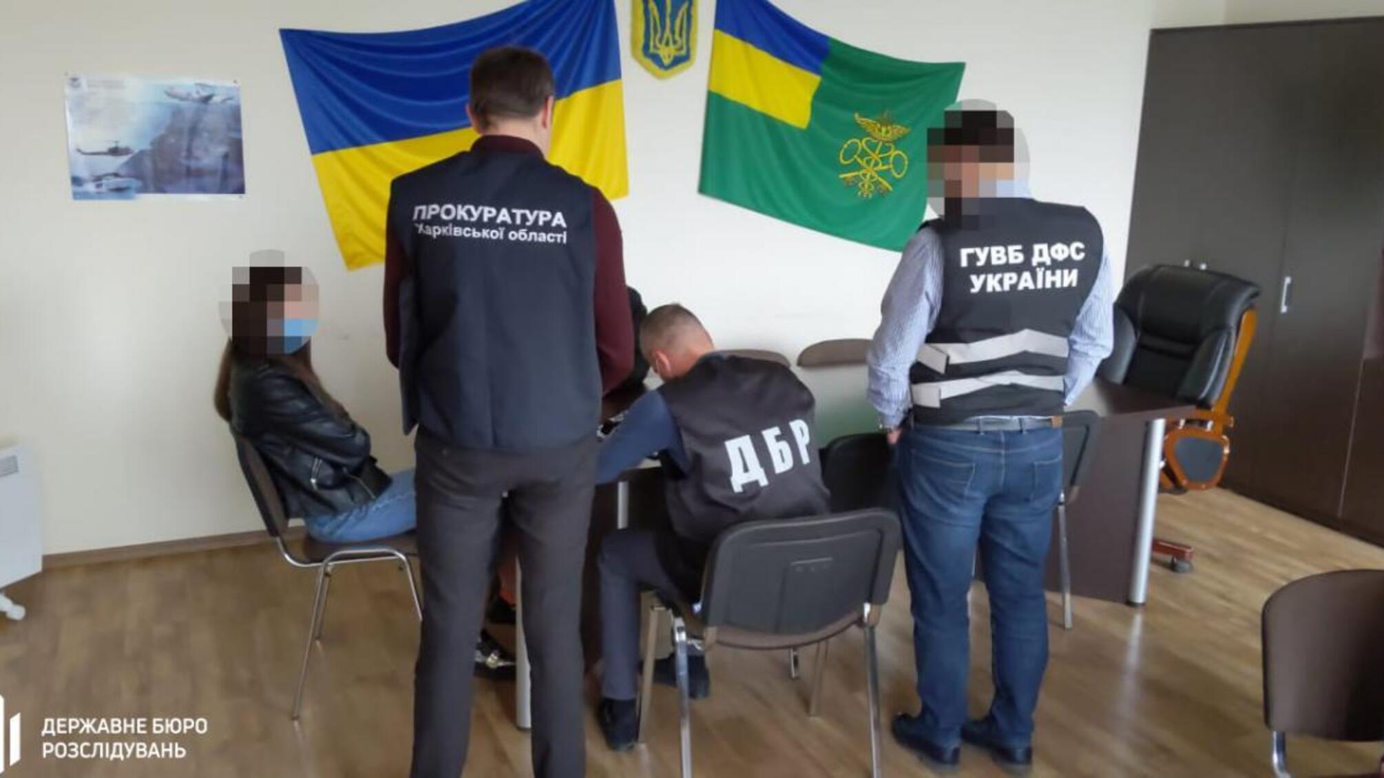 Службова недбалість на понад 1 млн 600 тис грн — ДБР повідомило про підозру митнику