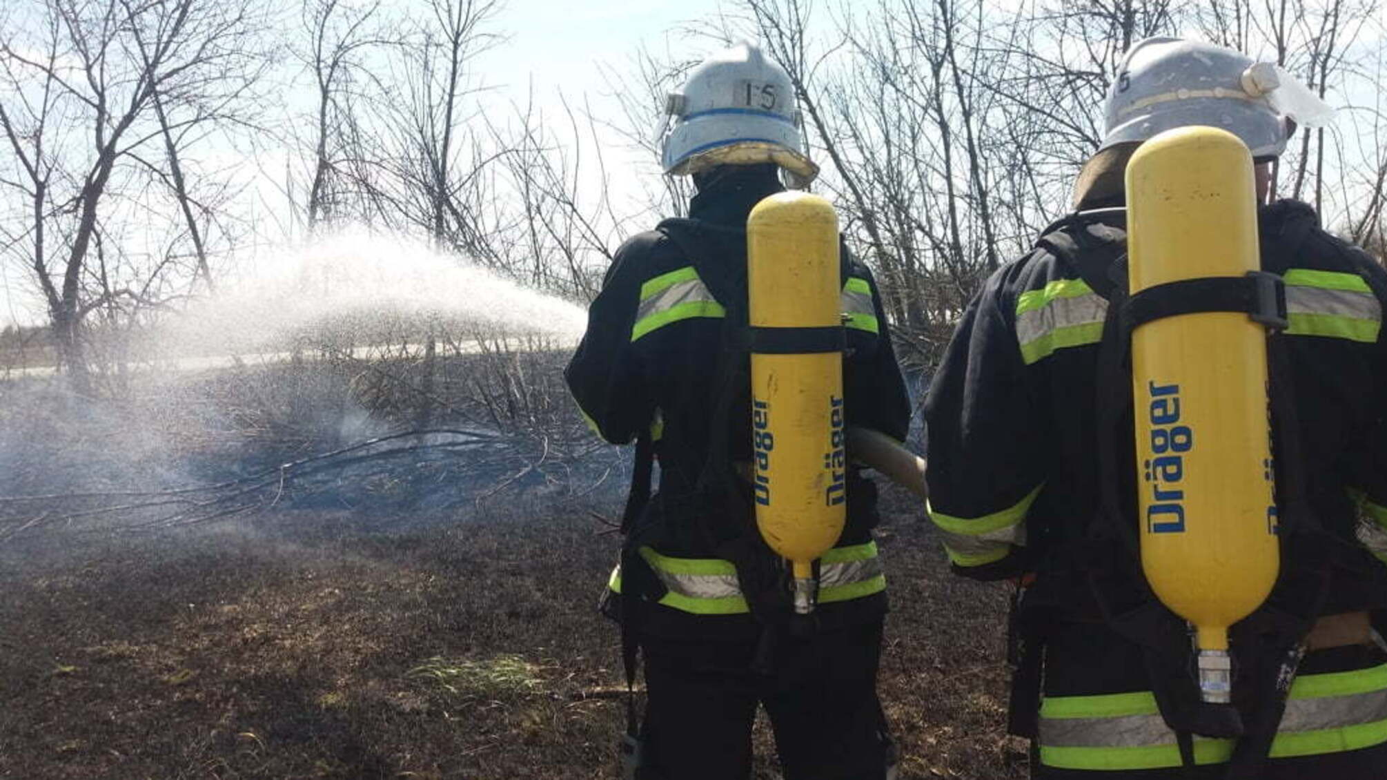 Протягом доби вогнеборці Кіровоградщини приборкали 6 займань сухої рослинності
