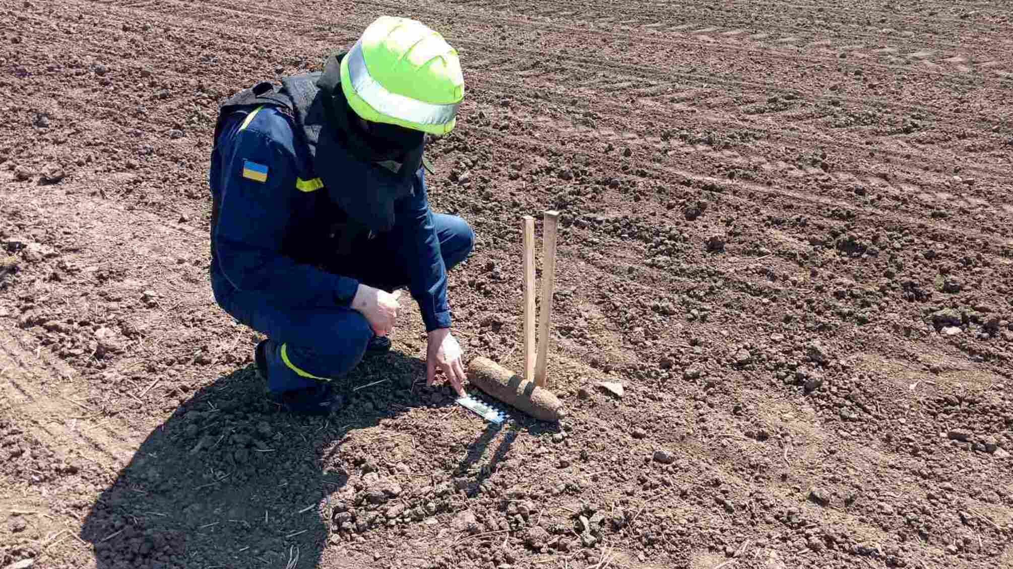 Херсонщина: сапери ДСНС знищили чергову вибухонебезпечну знахідку