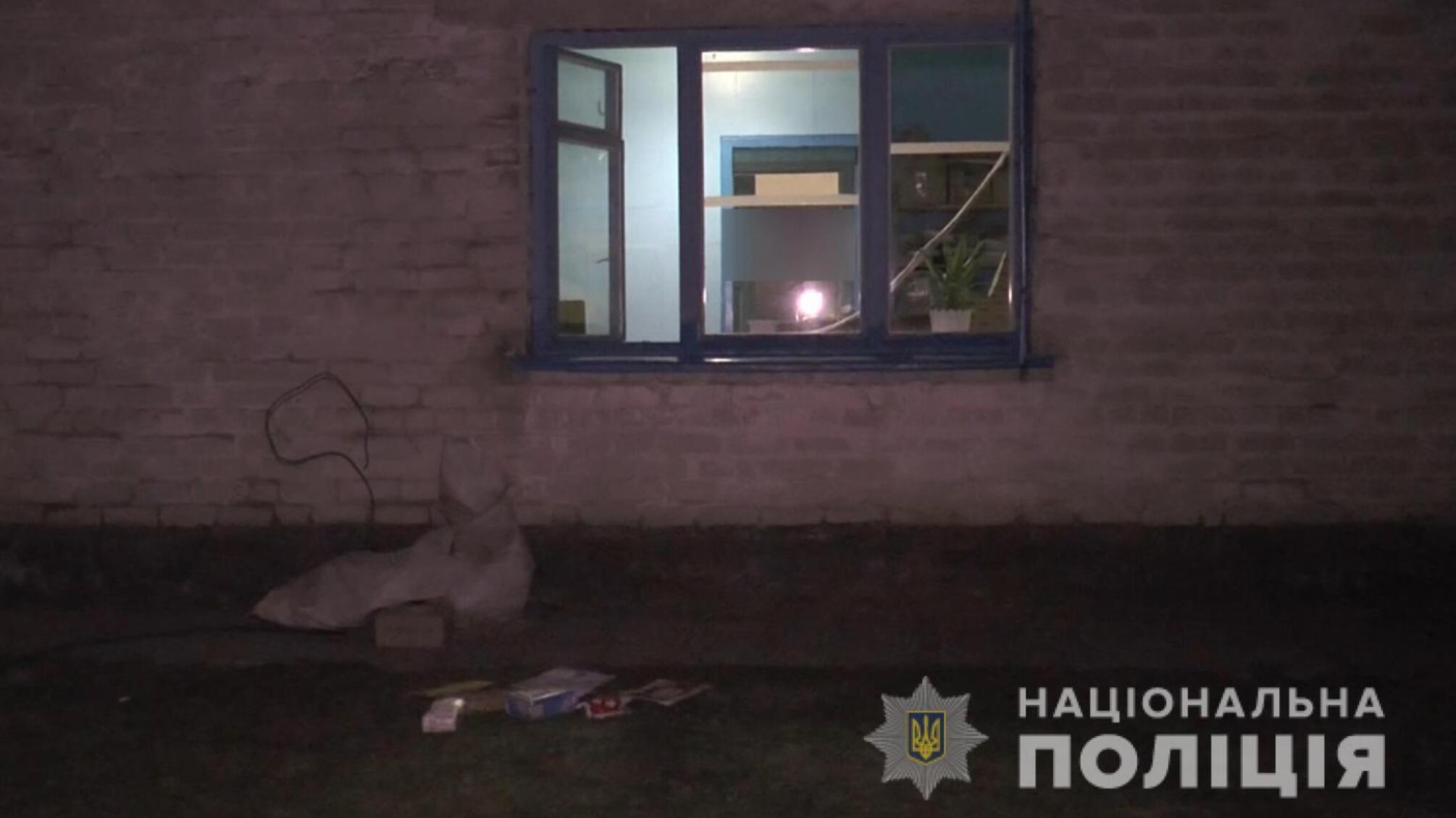 На Волині поліція затримала злочинну групу за скоєння крадіжки з відділення служби доставки на майже три мільйони гривень