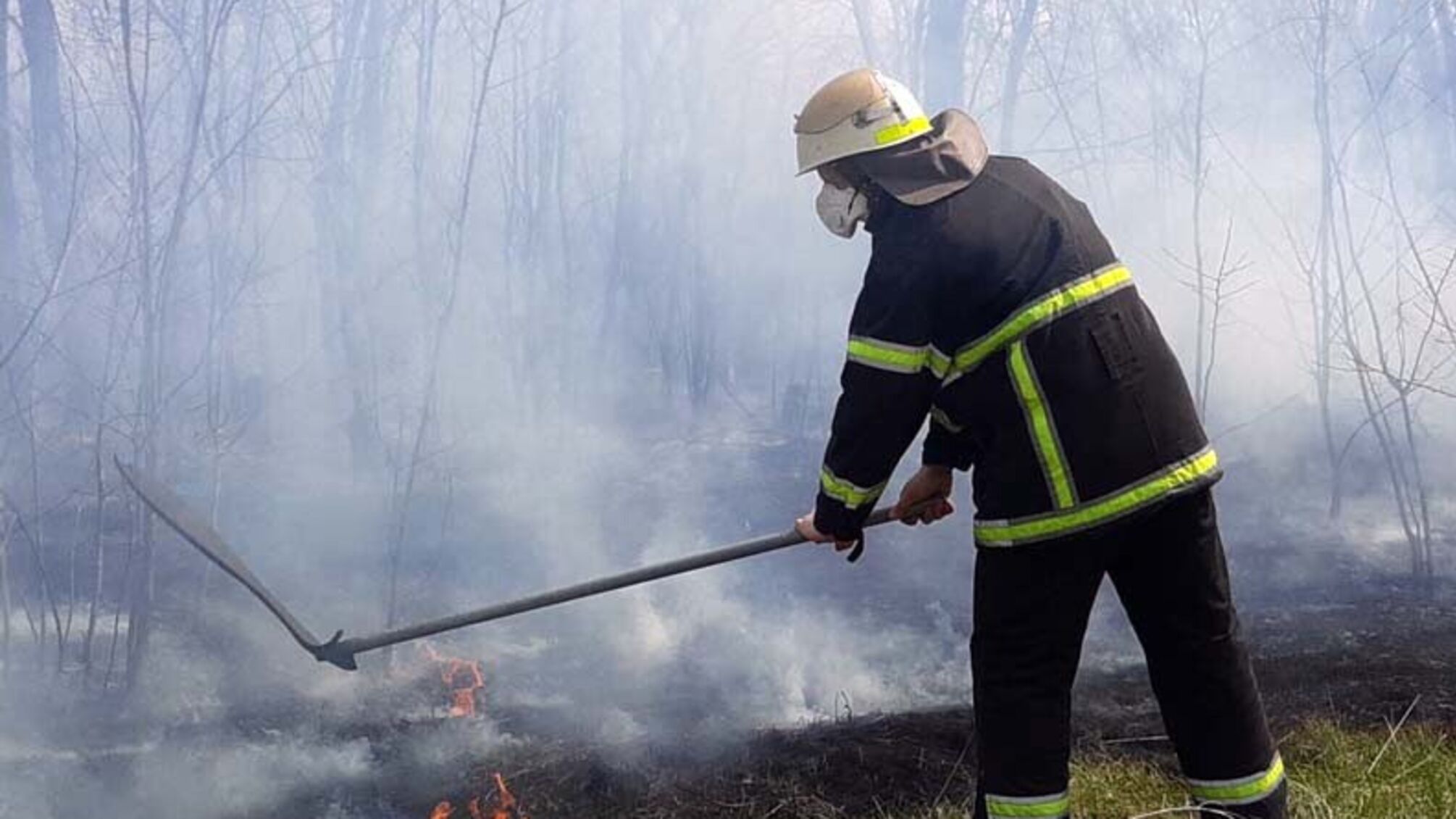 Дніпропетровська область: рятувальники ліквідували займання сухої рослинності