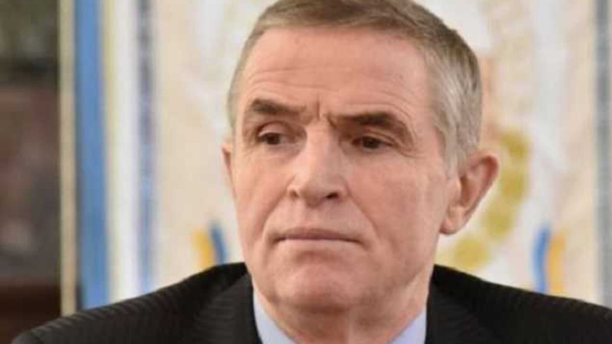 Минсоцполитики не может дать денег на памятник Леониду Каденюку