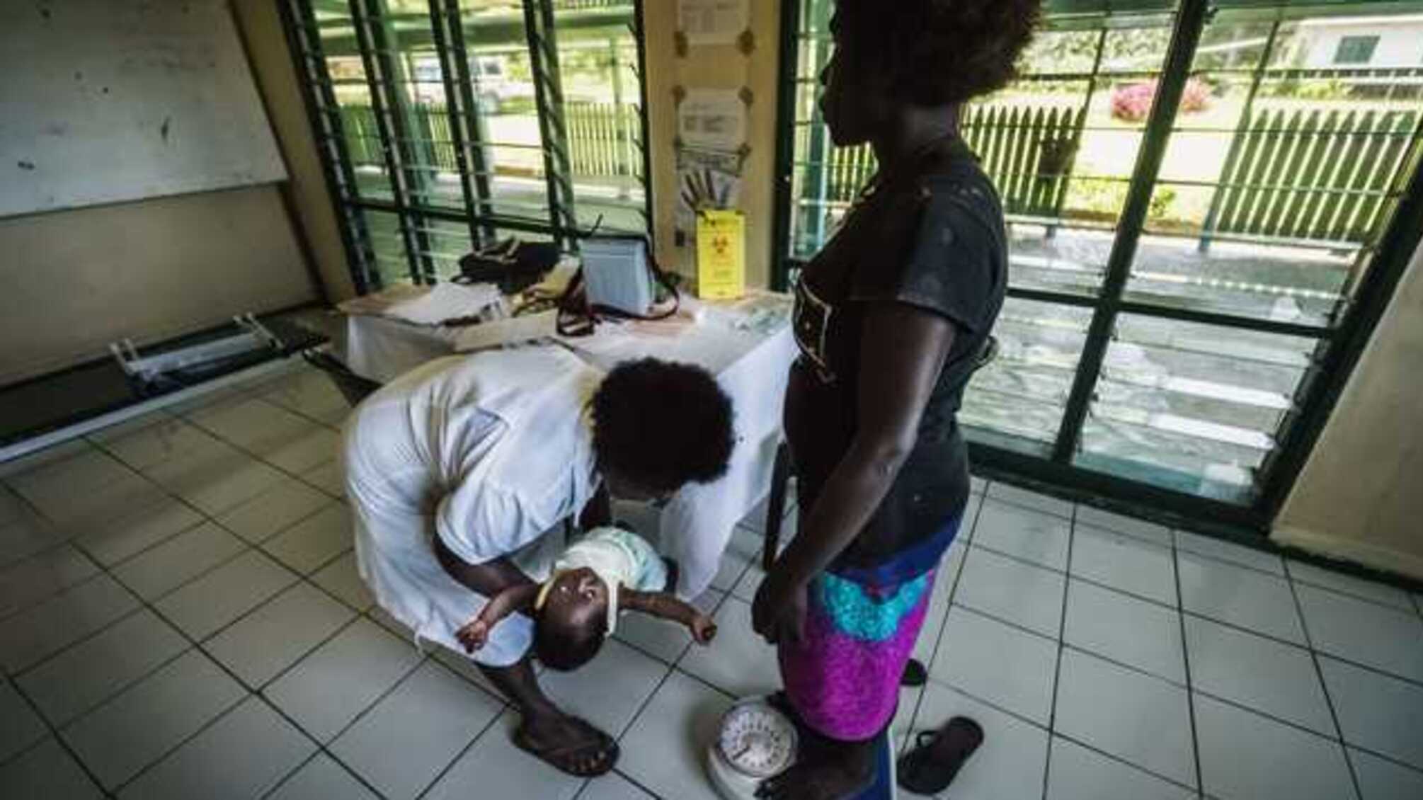 В бедных странах социальная изоляция из-за коронавируса грозит голодом, – ВОЗ