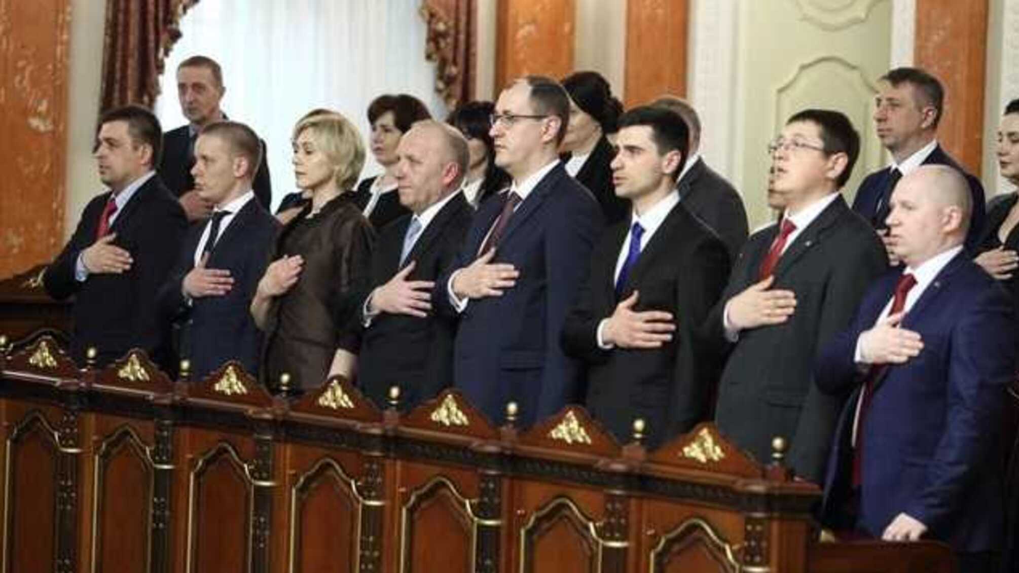 “Ми не будемо працювати за 47 тисяч гривень. Хіба це гроші?”: судді в Україні влаштували бунт