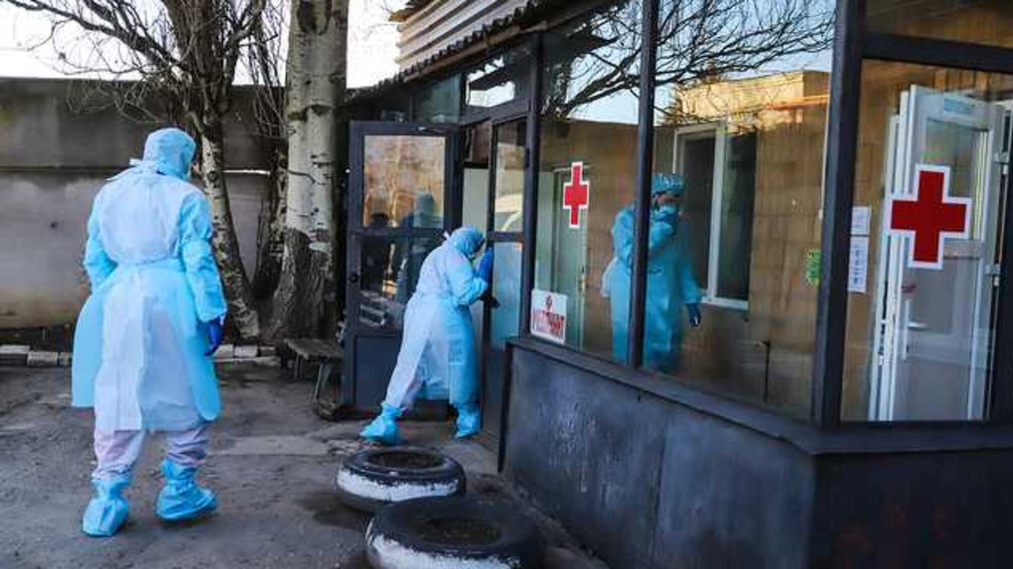 Помиратимуть до 20 людей щодня: Науковці про пік смертності від COVID-19 в Україні