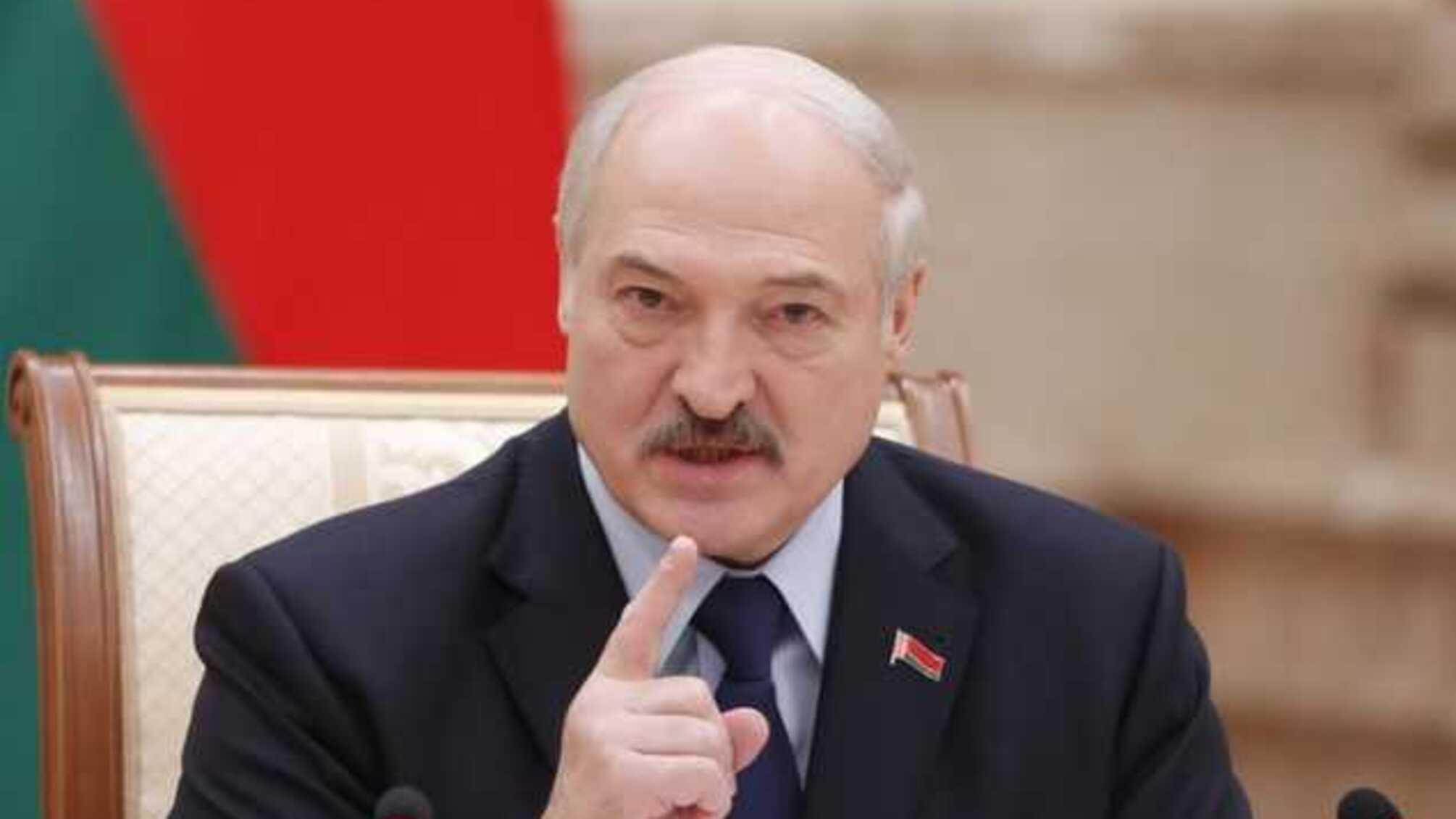 “Тільки лінива, паршива собака не гавкає в мою сторону”, – Лукашенко