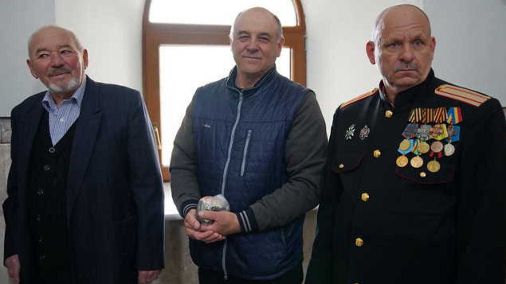 “У медалях і георгіївських стрічках”: терорист “ДНР” проник в Україну, щоб сходити до московських попів