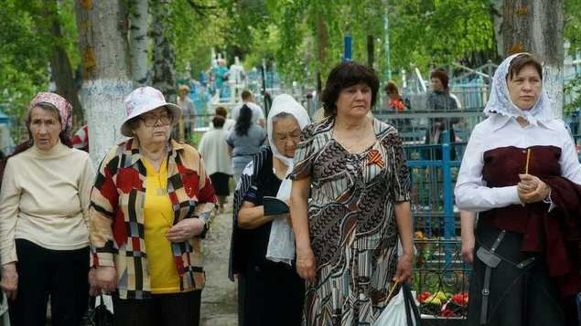 Главный санврач Украины хочет закрыть кладбища на поминальные дни после Пасхи