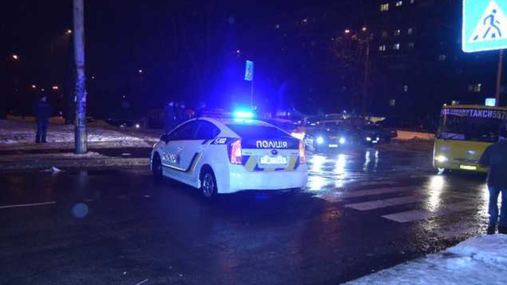 “Погорів” на хабарі у понад 11 тисяч гривень: у Львові затримали патрульного