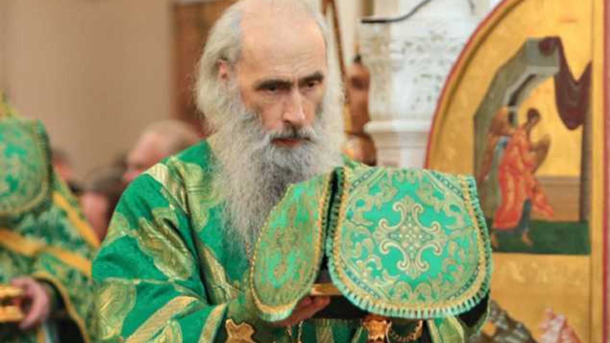 Почему четверых священников с коронавирусом из Почаевской лавры лечат в столице – неизвестно, – КМДА