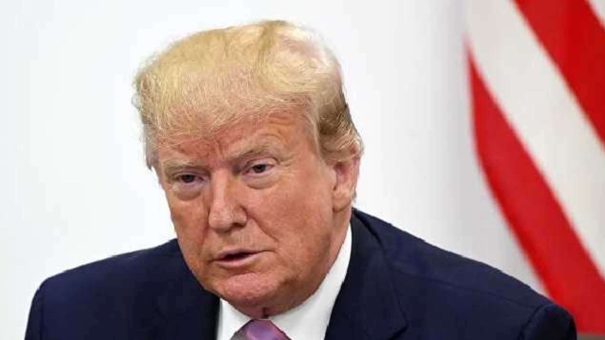 'Виноват' Трамп: американцев предостерегли от принятия внутрь санитайзеров