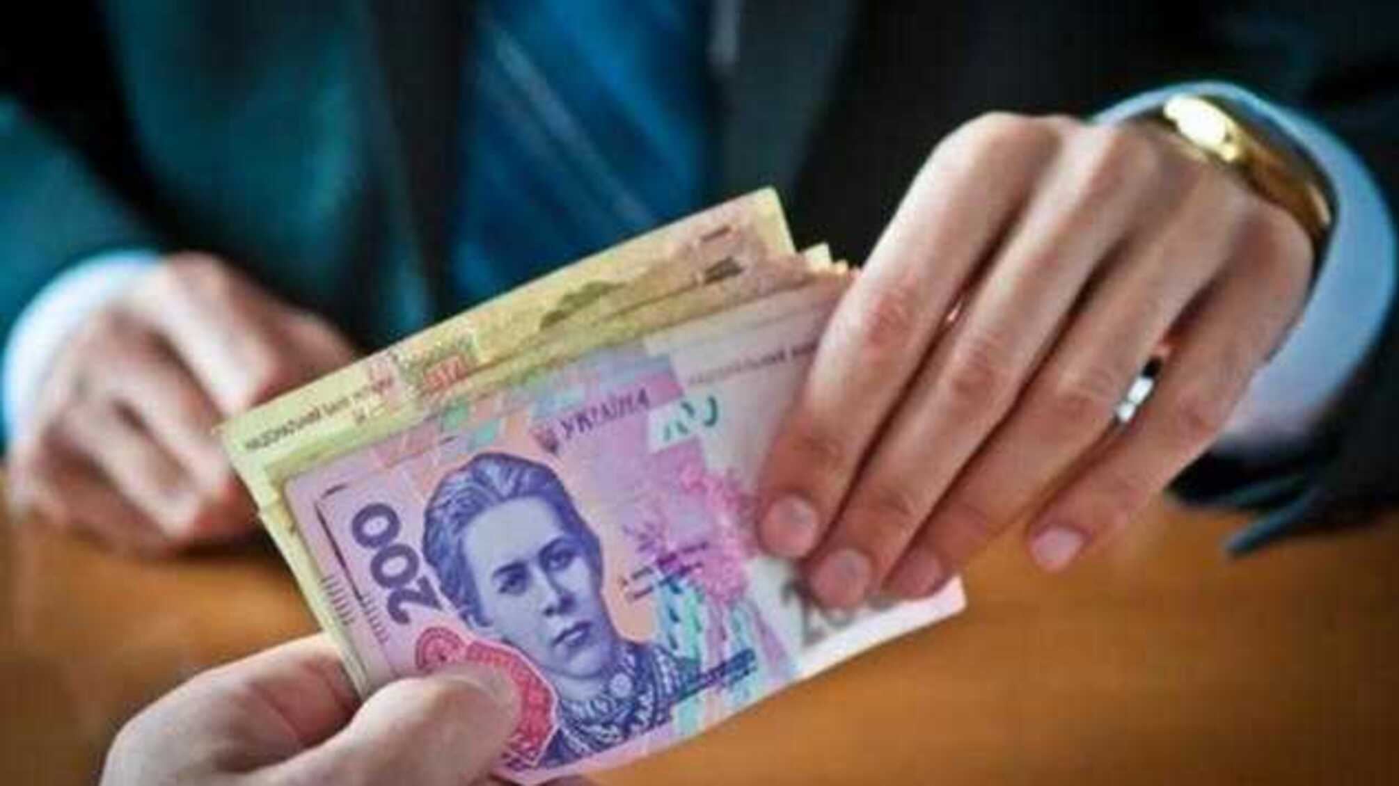 На Львівщині посадовицю Нацполіції затримали на хабарі