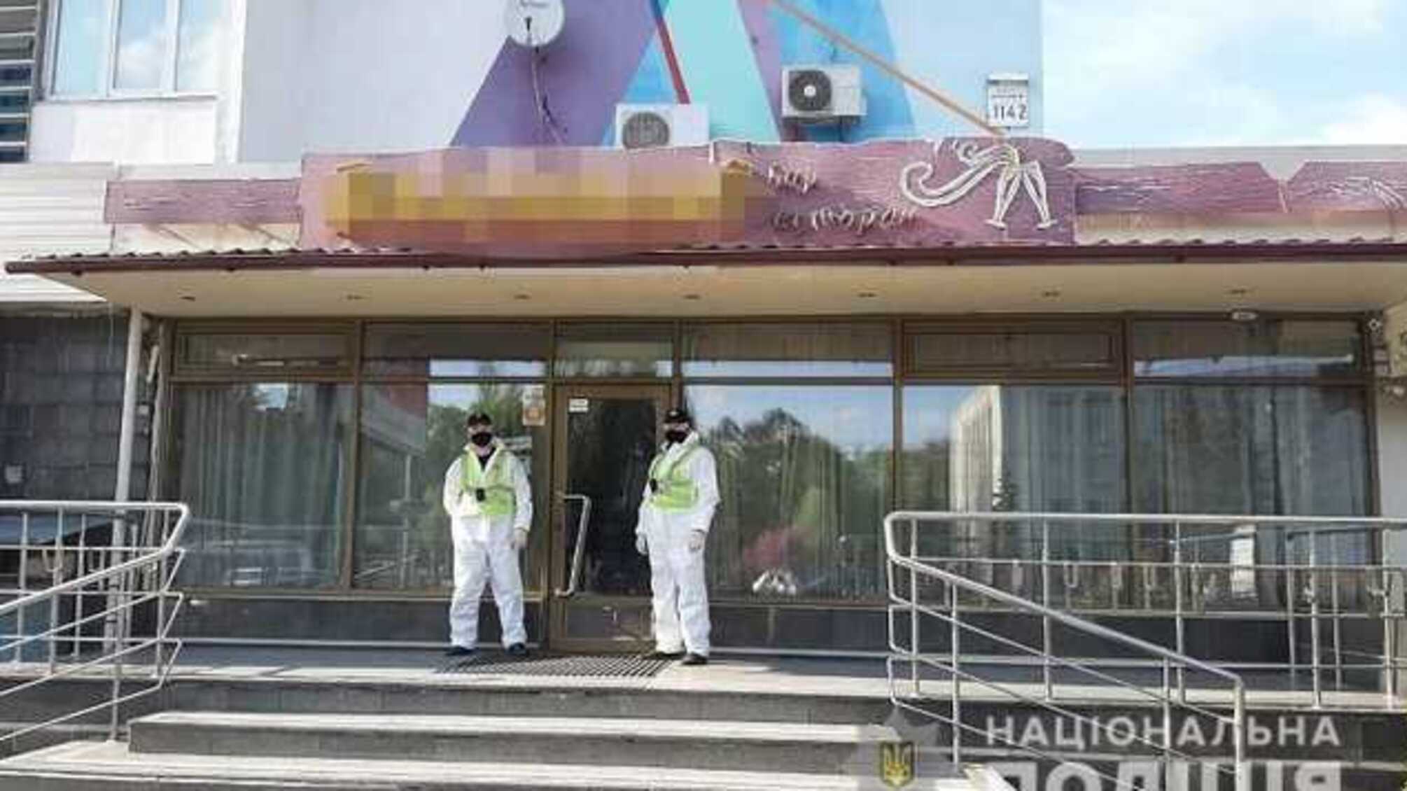 В Киеве полиция выявила два ресторана, которые функционировали во время карантина