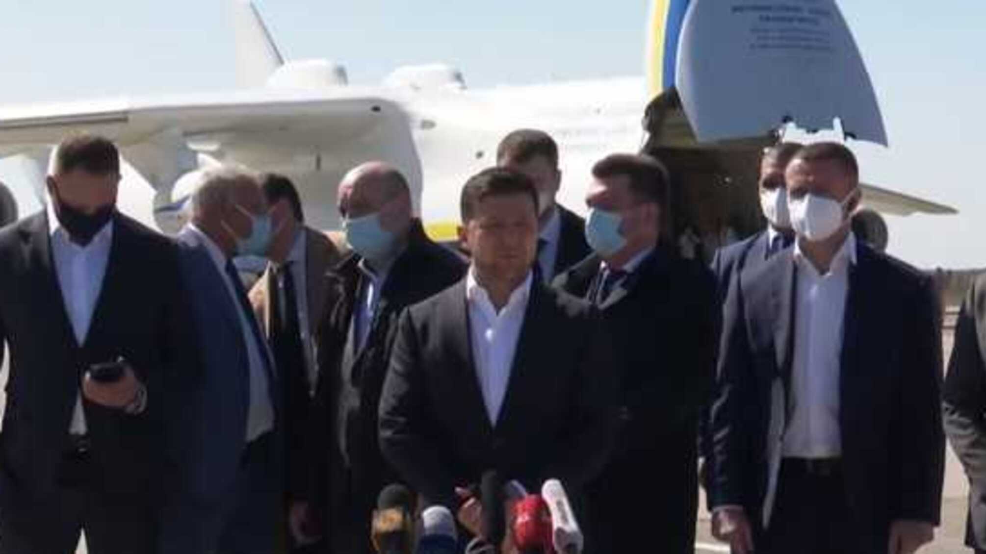 Свинарчуку и не снилось. Украинцы обсуждают “гуманитарный груз” Гереги