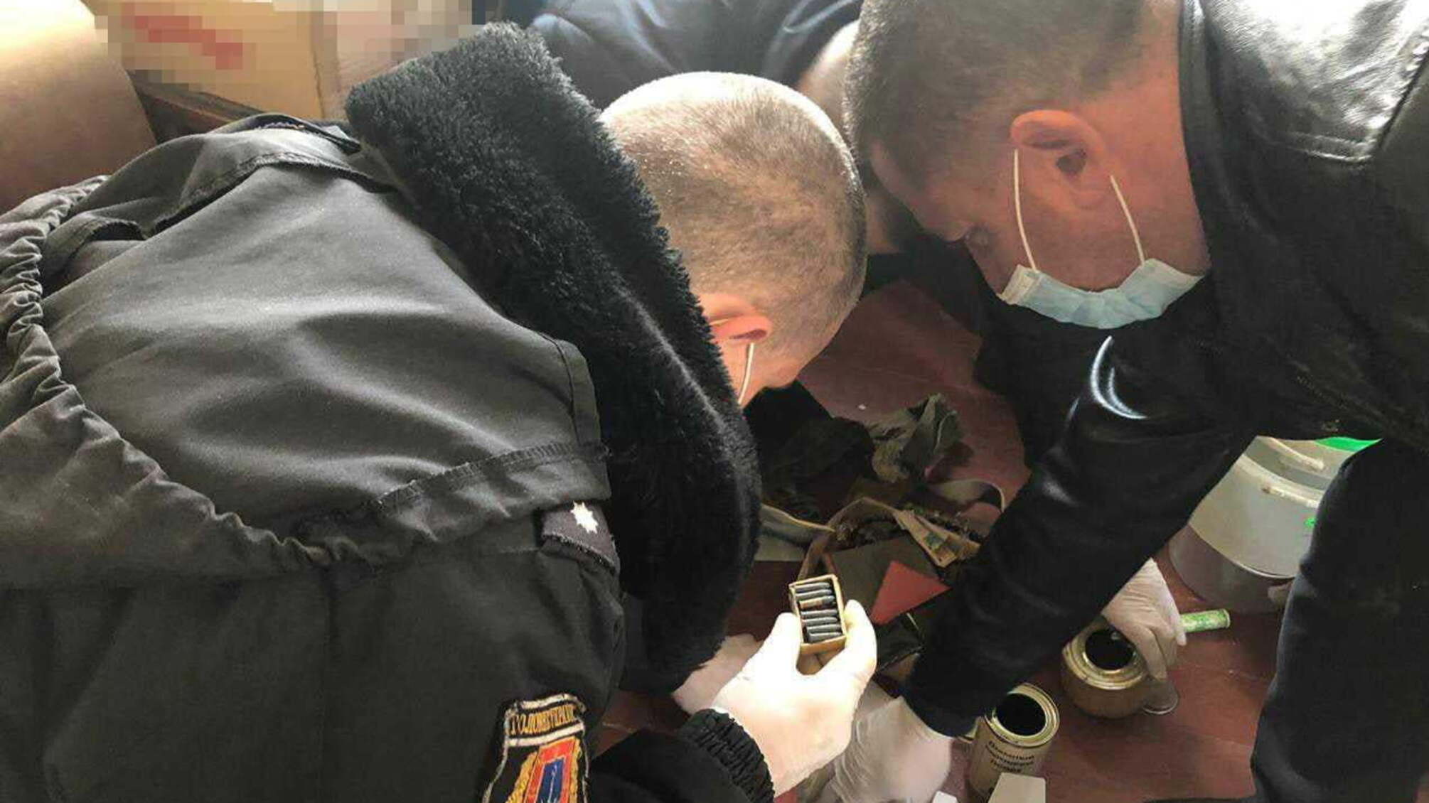 Ананьївські поліцейські вилучили у місцевого жителя боєприпаси та порох