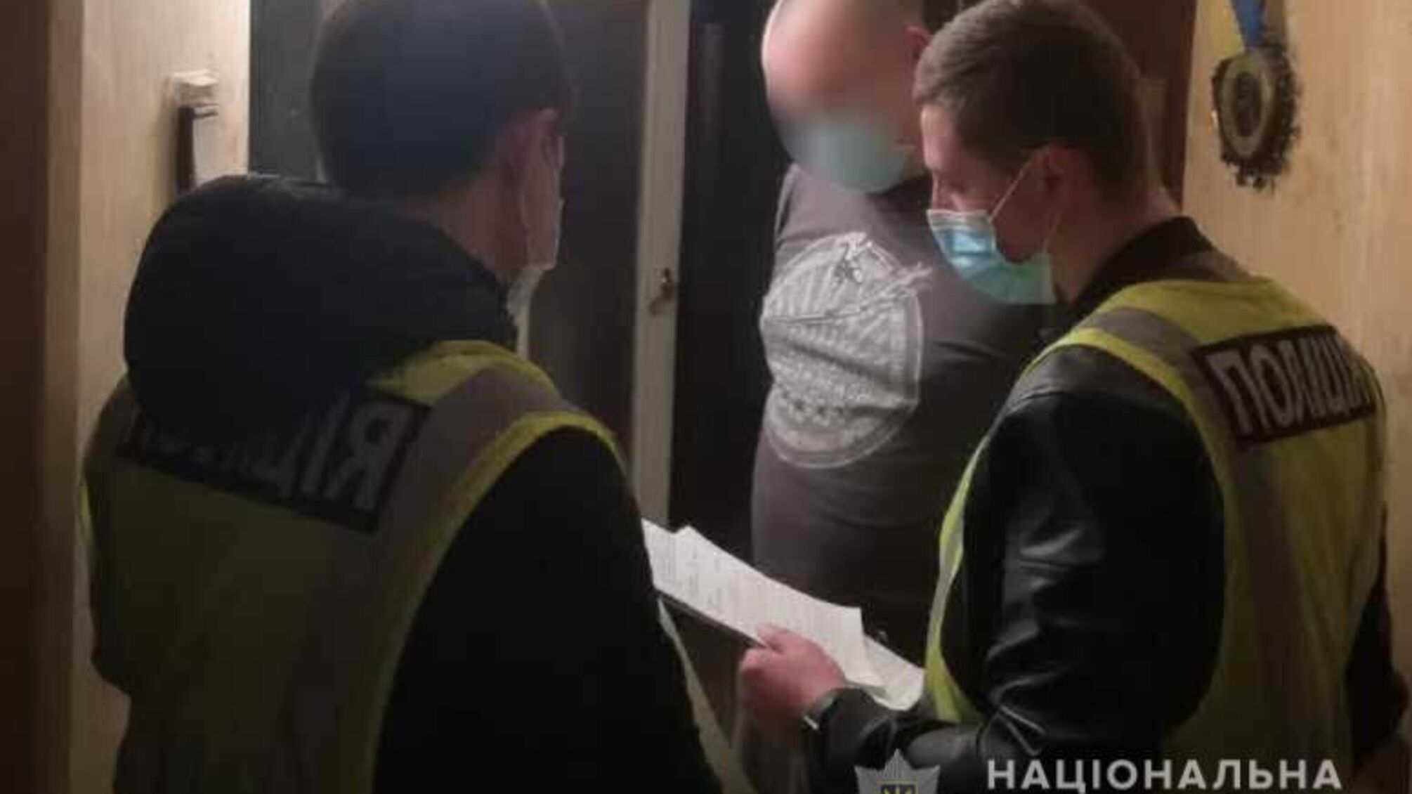 Поліція Києва оголосила про підозру чоловіку, який вдарив працівницю кондитерського магазину
