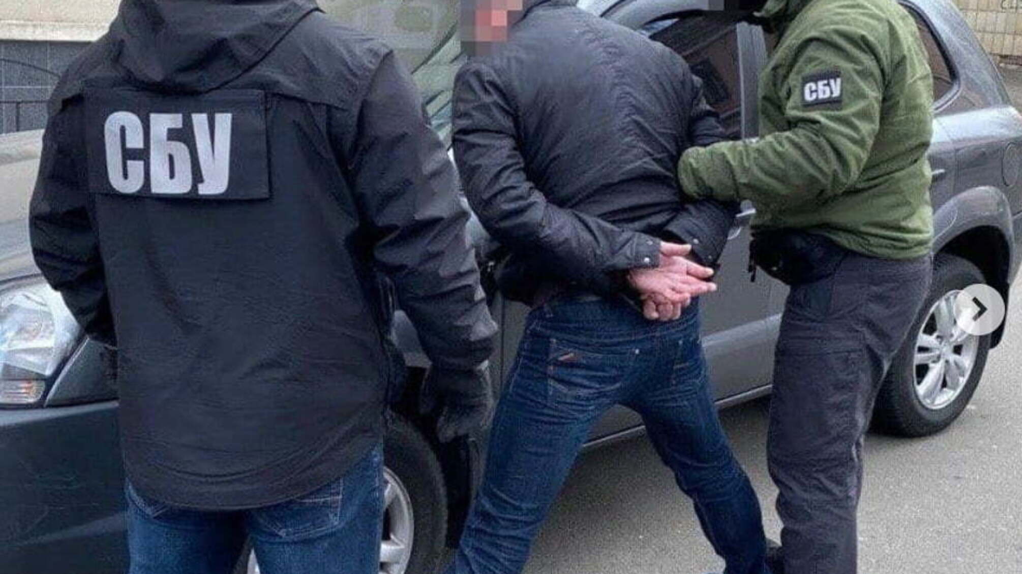 На Київщині підпільно вивезену з зони АТО зброю намагались продати бандитам за 5 тисяч доларів