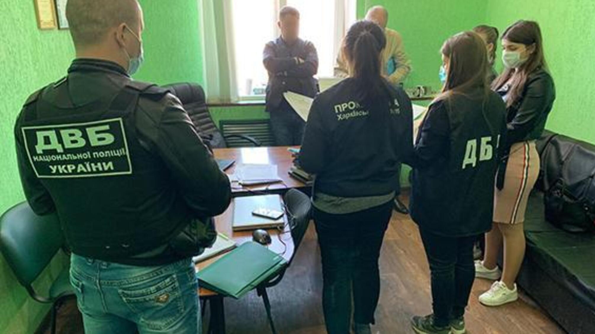 На Харківщині внутрішня безпека поліції викрила двох поліцейських на приховуванні тяжкого злочину