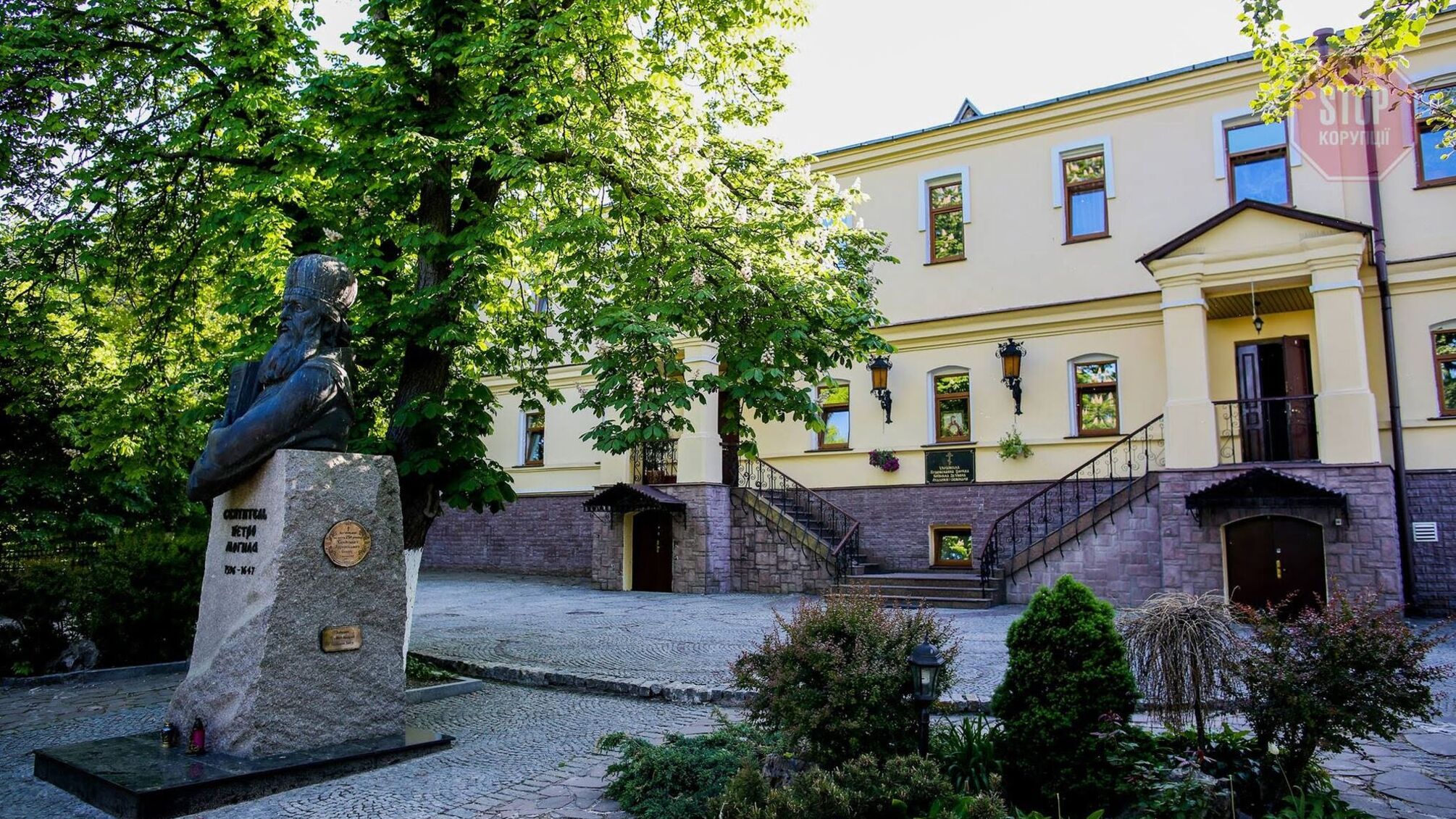 У Київській духовній академії 19 хворих на COVID-19
