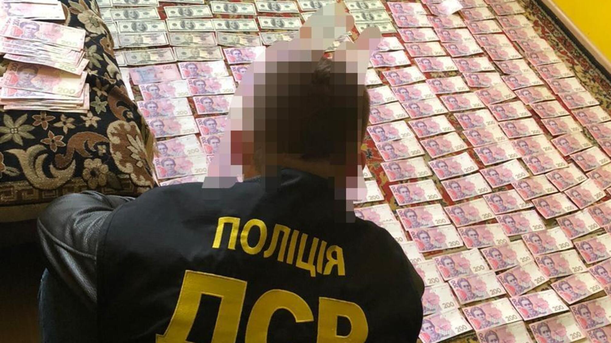 На Львівщині поліцейські викрили корупційну «схему» видачі фітосанітарних сертифікатів при імпорті товарів