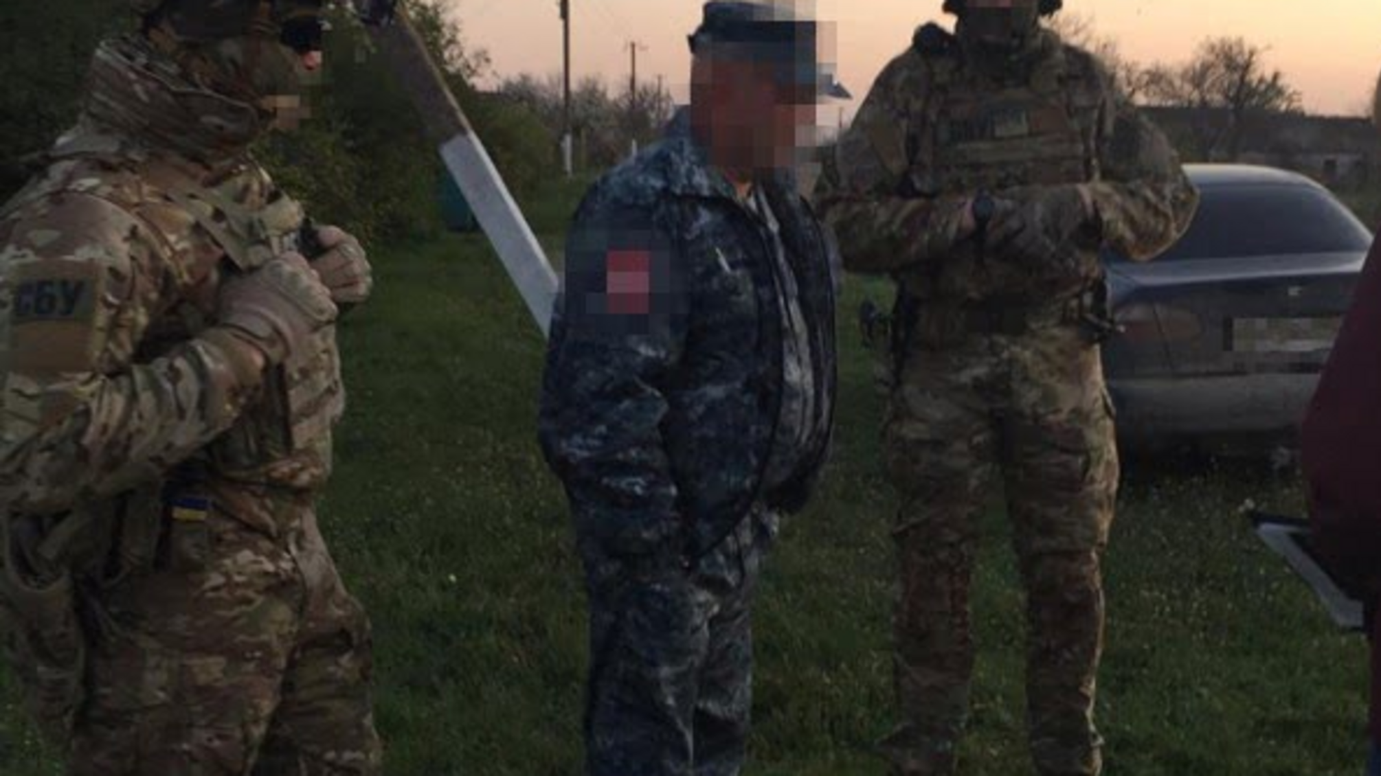 У Херсоні та Чернігові СБУ попередила нелегальний збут бойових засобів ураження
